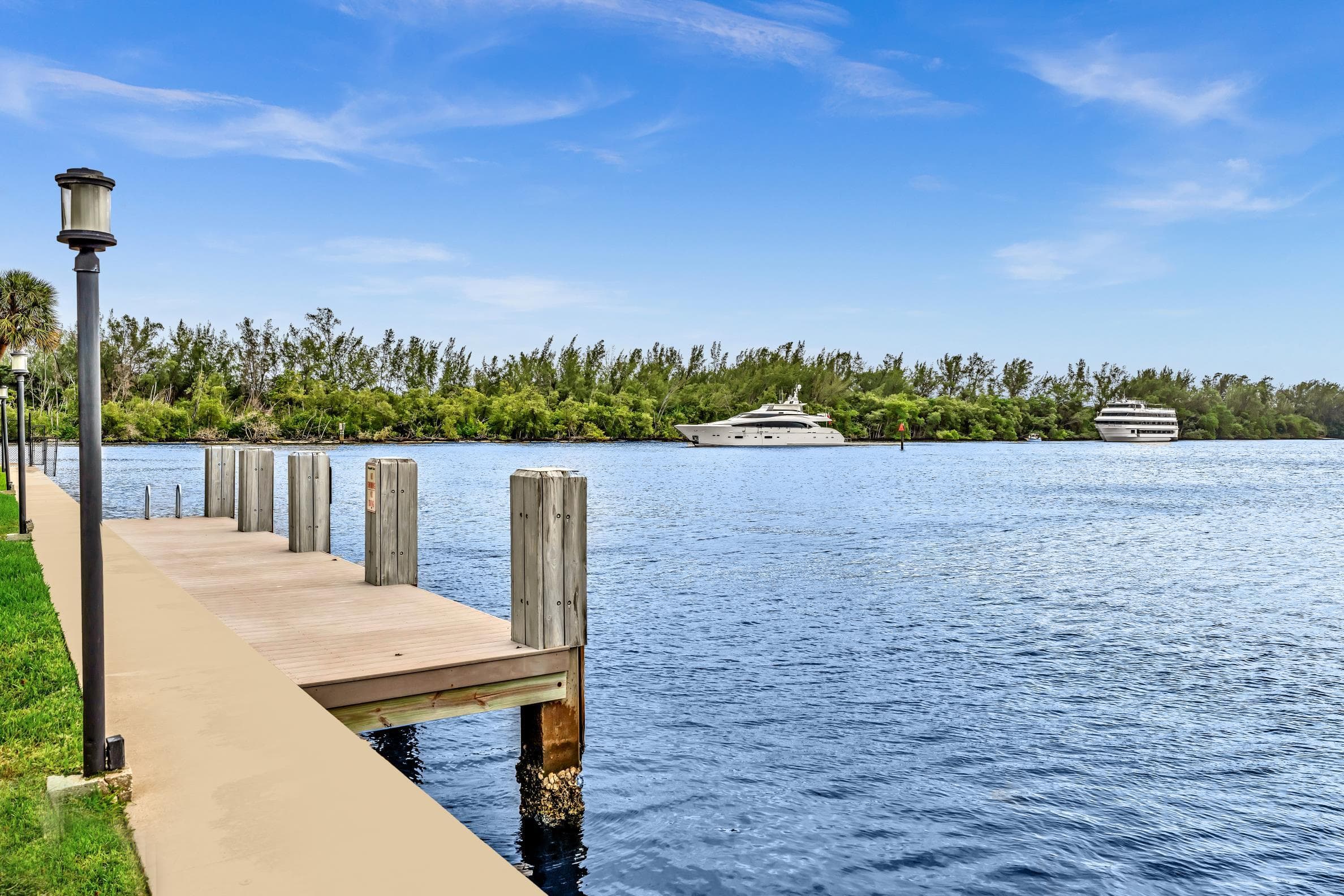 900 NE Spanish River Boulevard 4e, Boca Raton, FL 33431 — photo 23 of 26
