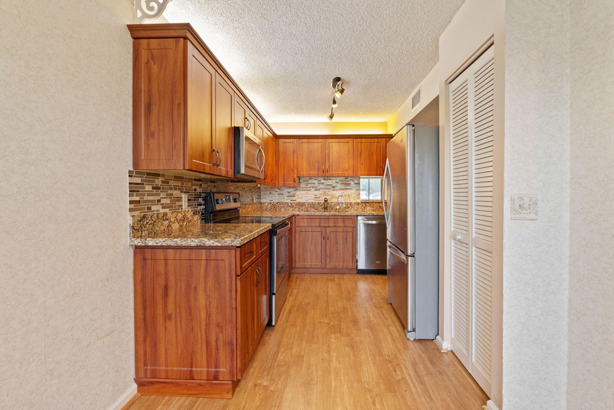 10092 Cedar Point Boulevard 205, Boynton Beach, FL 33437 — photo 10 of 30