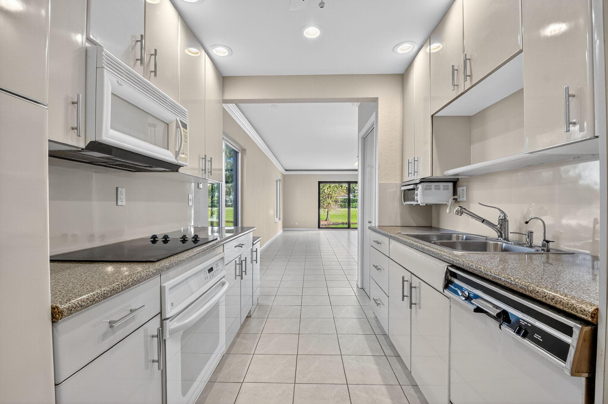 900 Greensward Lane 101-G, Delray Beach, FL 33445 — photo 30 of 62