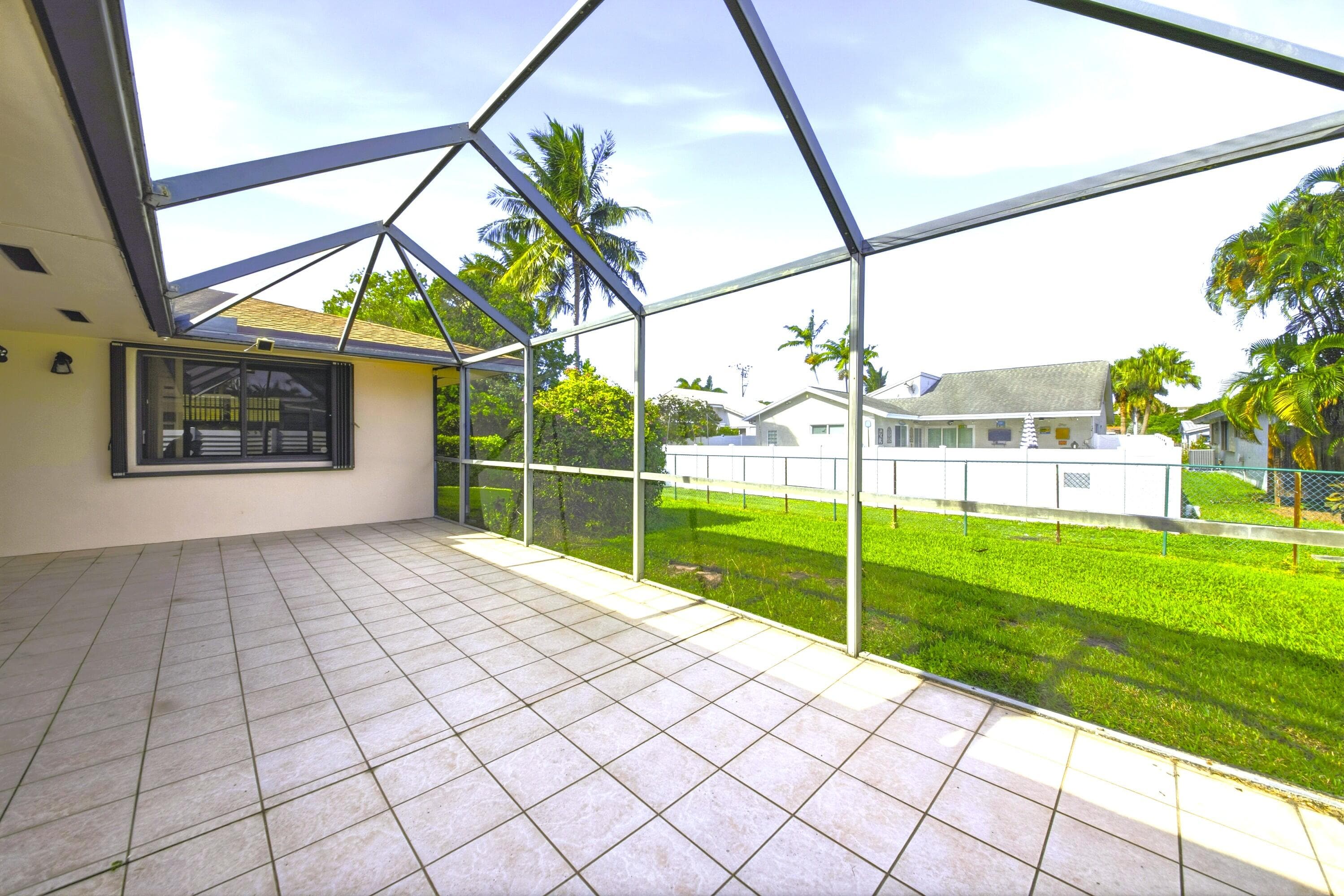 309 SE 4th Street, Dania Beach, FL 33004 — photo 18 of 23