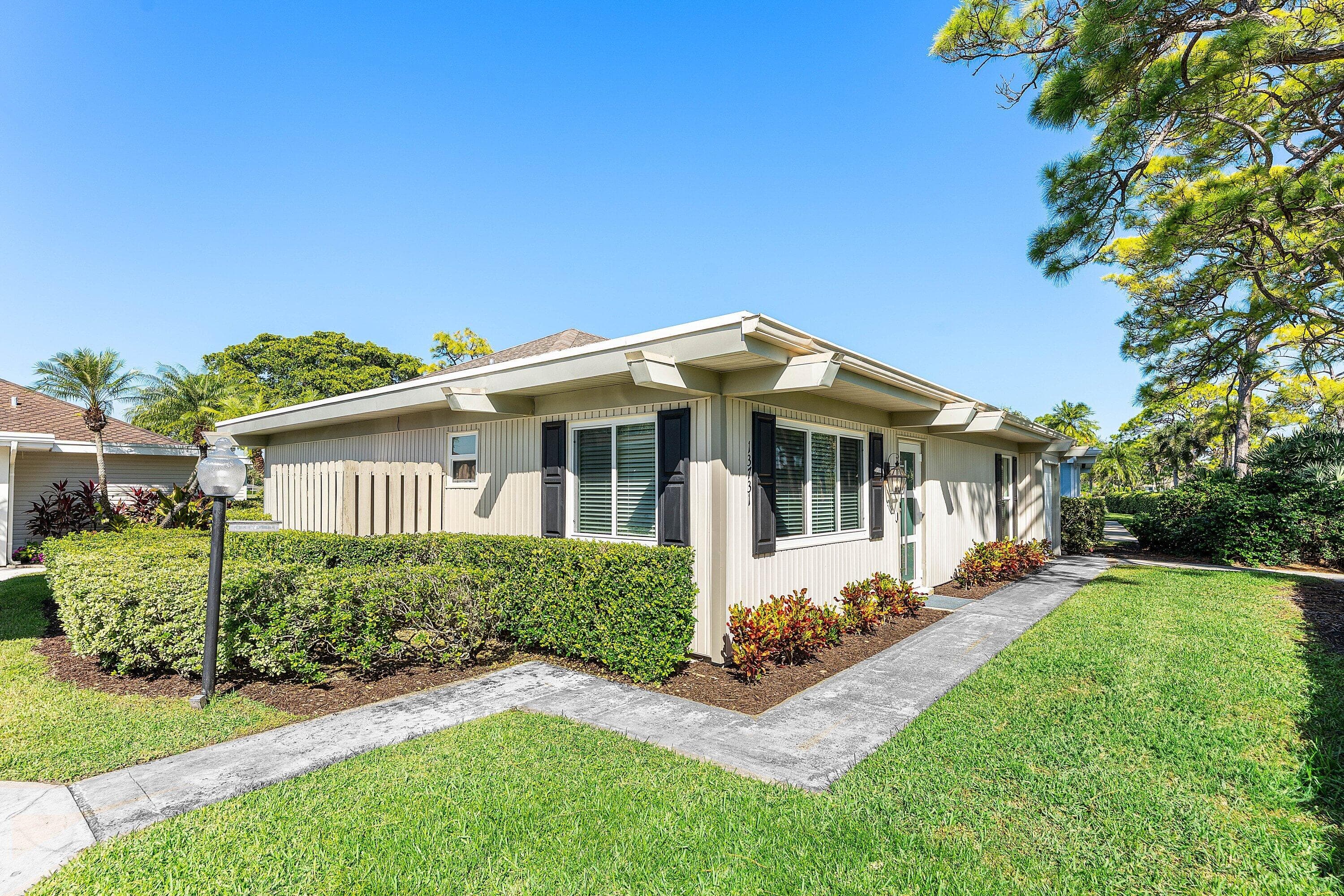 13731 Eastpointe Way, Palm Beach Gardens, FL 33418 — photo 34 of 40