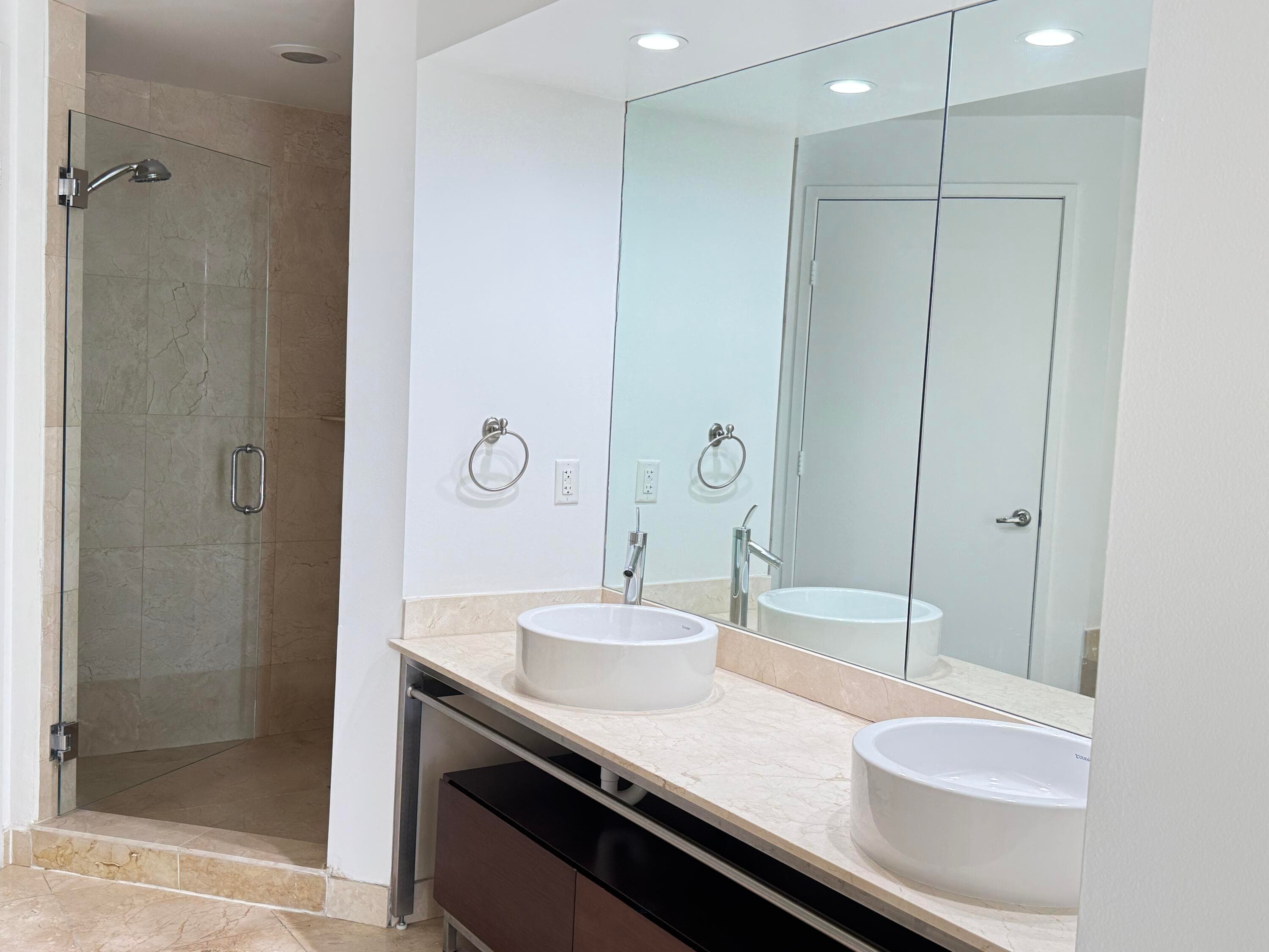 16275 Collins Avenue #1004, Sunny Isles Beach, FL 33160 — photo 16 of 31
