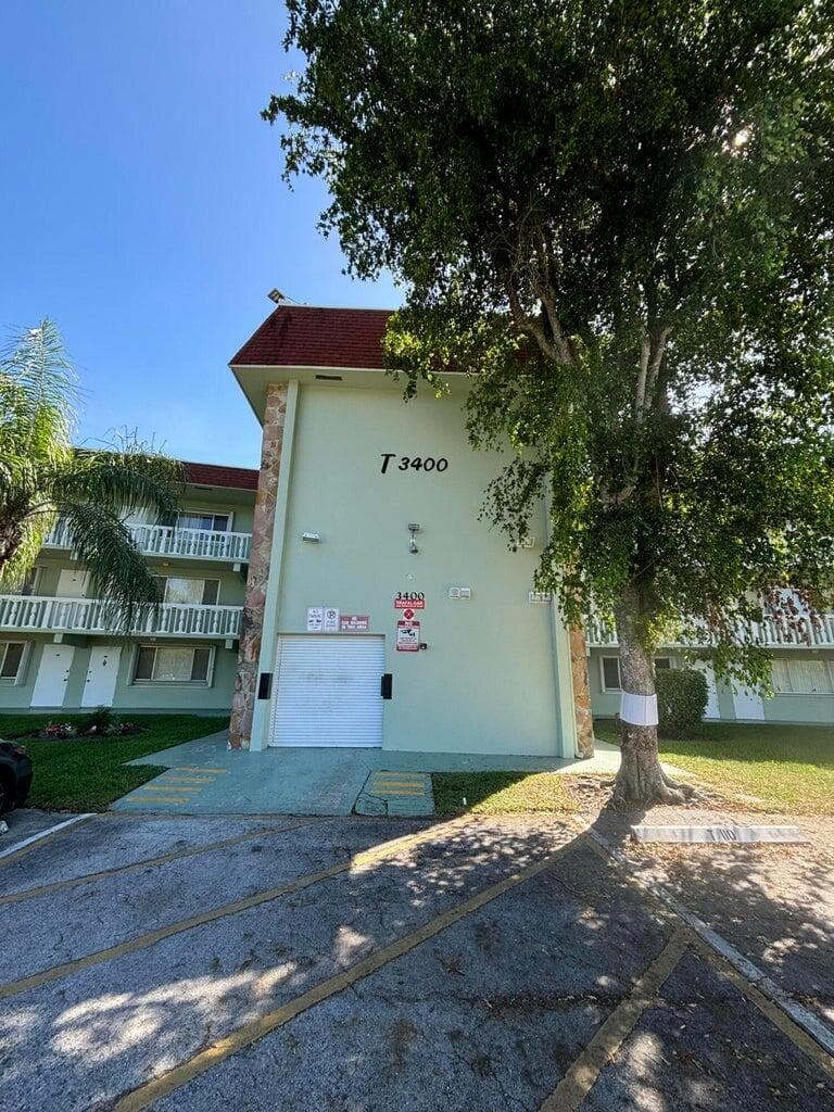 3400 Springdale Boulevard 217, Palm Springs, FL 33461 — photo 1 of 15