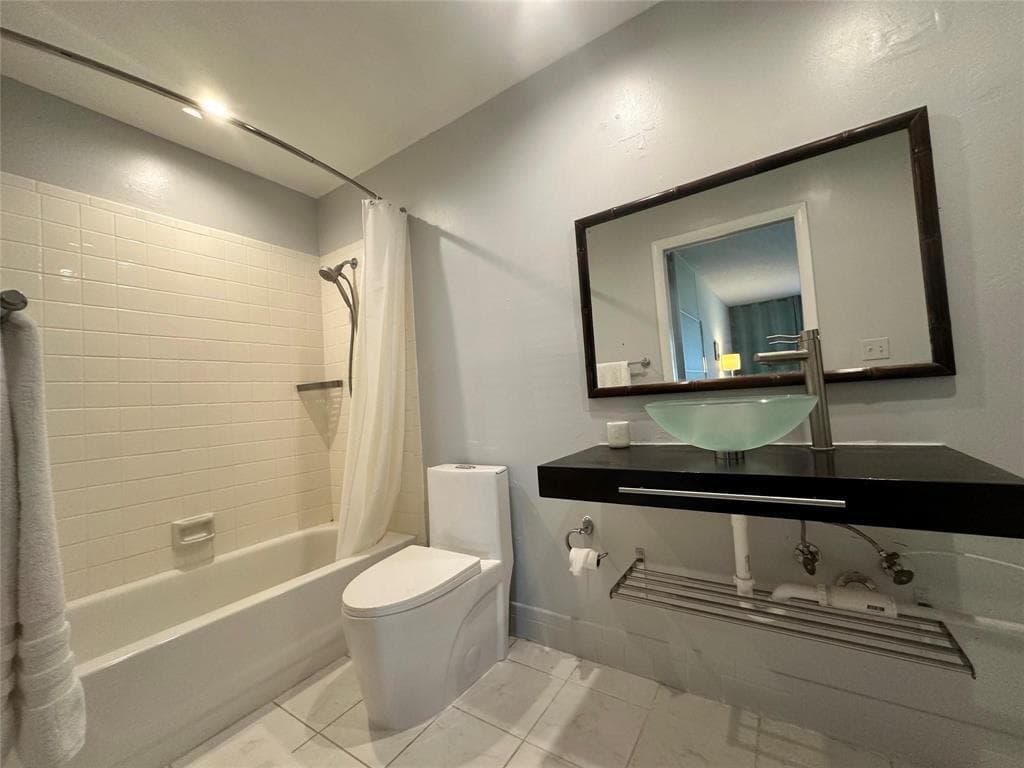 14492 Canalview Drive B, Delray Beach, FL 33484 — photo 19 of 23
