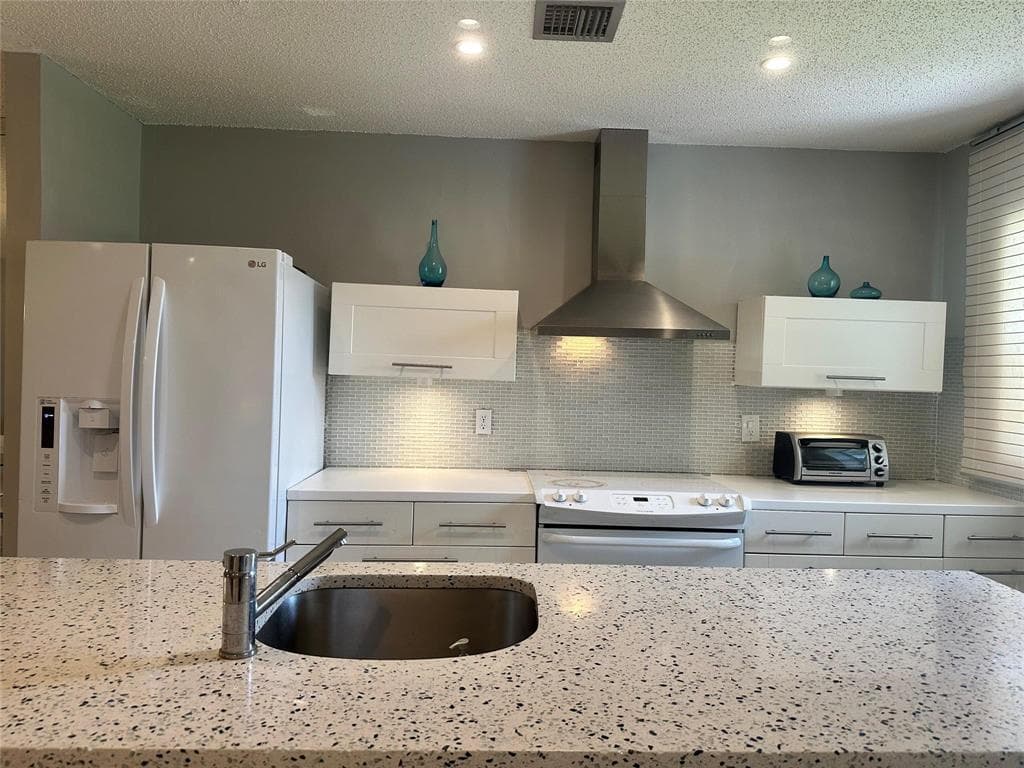 14492 Canalview Drive B, Delray Beach, FL 33484 — photo 7 of 23