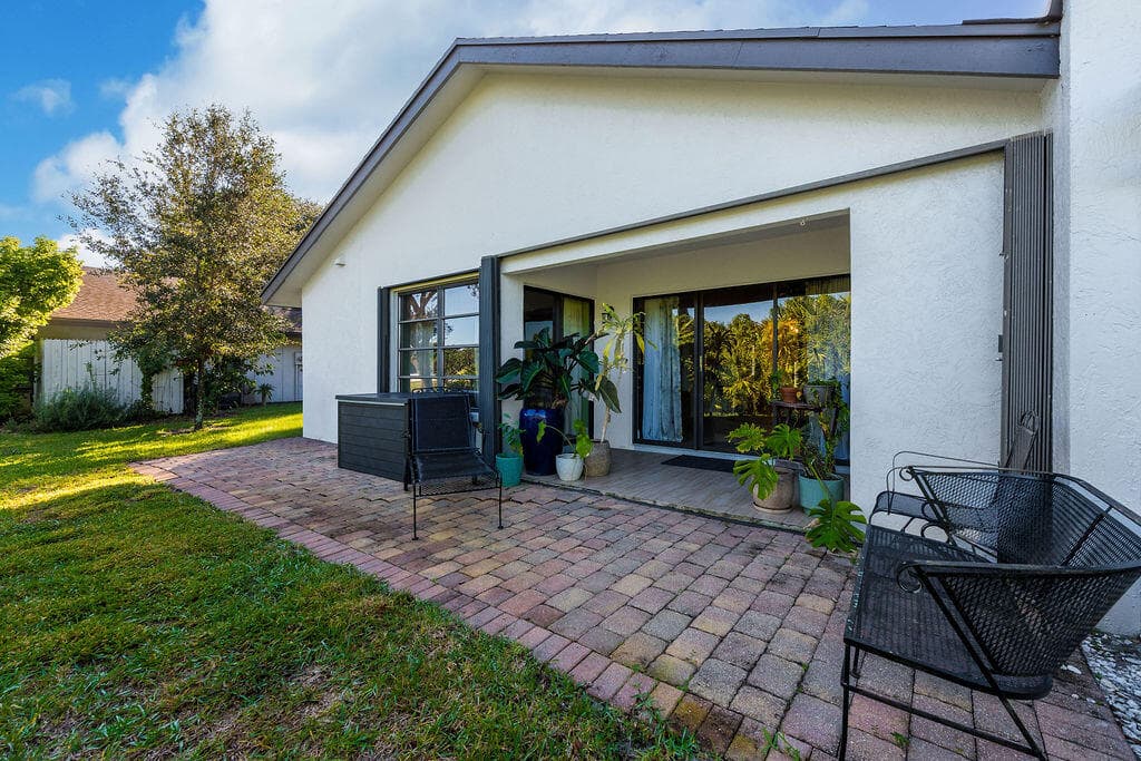 4143 Palm Forest Drive N, Delray Beach, FL 33445 — photo 23 of 33