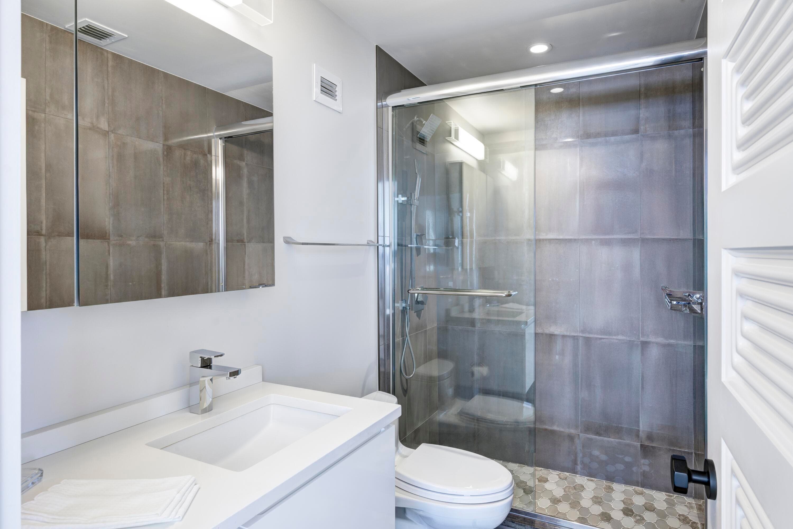 1801 S Flagler Drive Ph 11, West Palm Beach, FL 33401 — photo 9 of 11