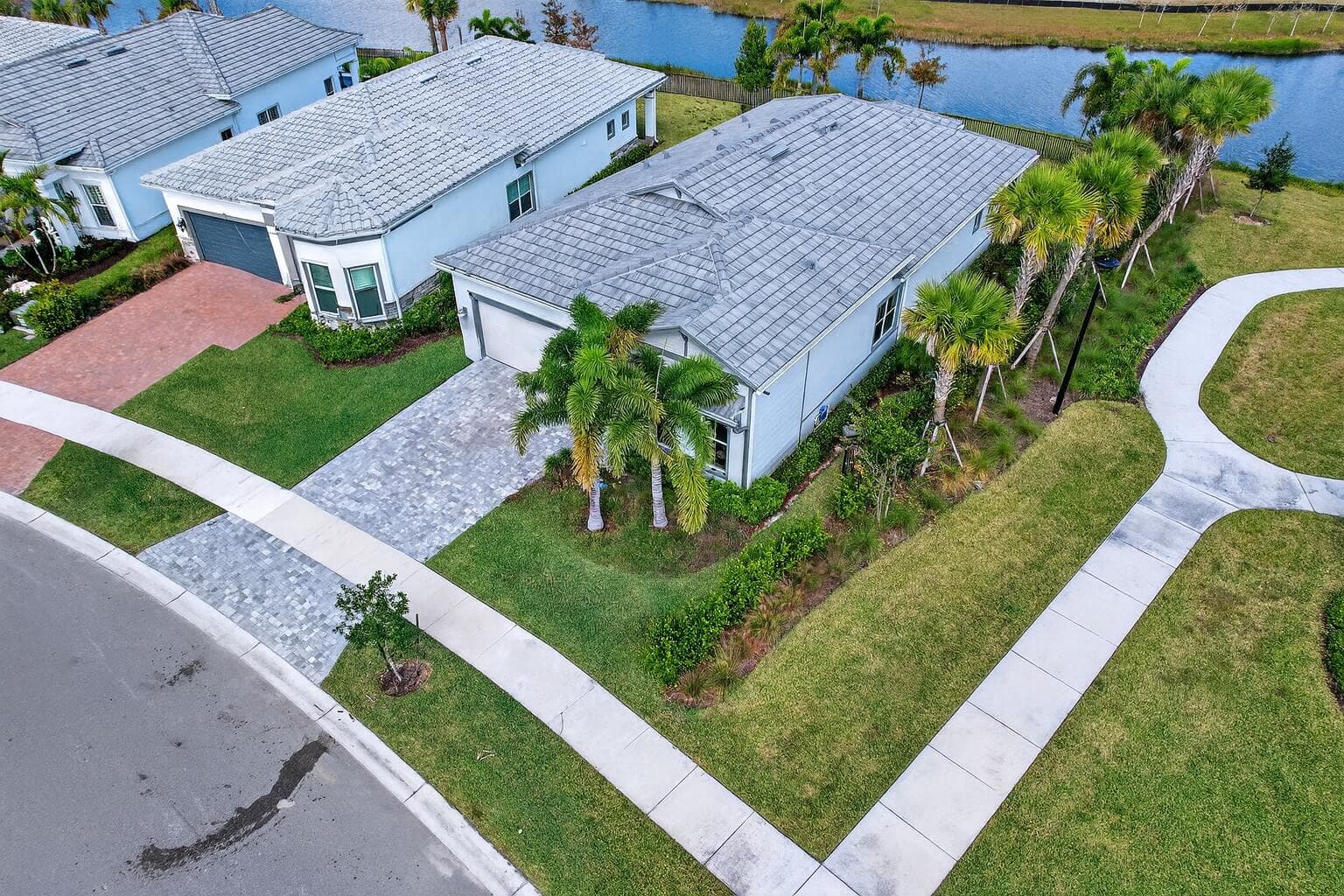 10405 Northbrook Circle, Palm Beach Gardens, FL 33412 — photo 3 of 116