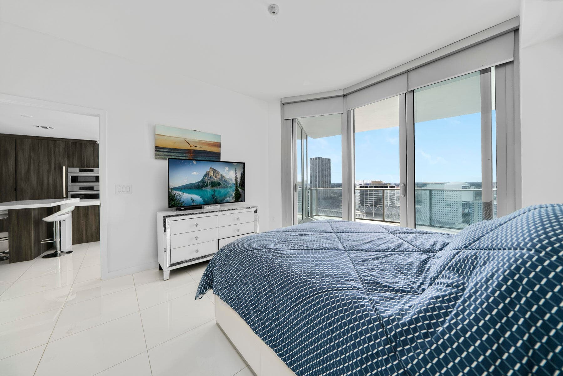 851 NE 1st Avenue 2410, Miami, FL 33132 — photo 19 of 27