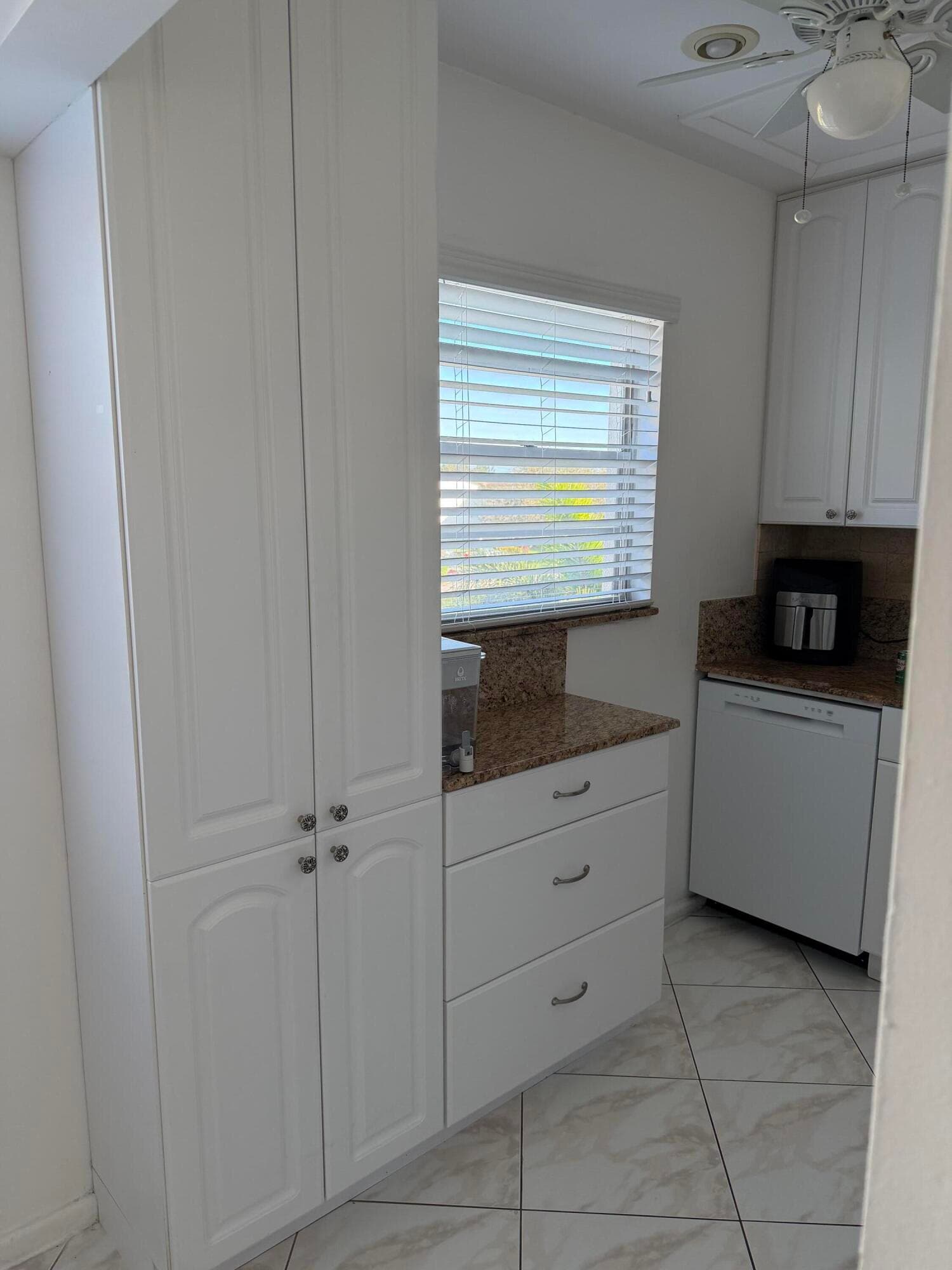332 Mansfield H, Boca Raton, FL 33434 — photo 4 of 27