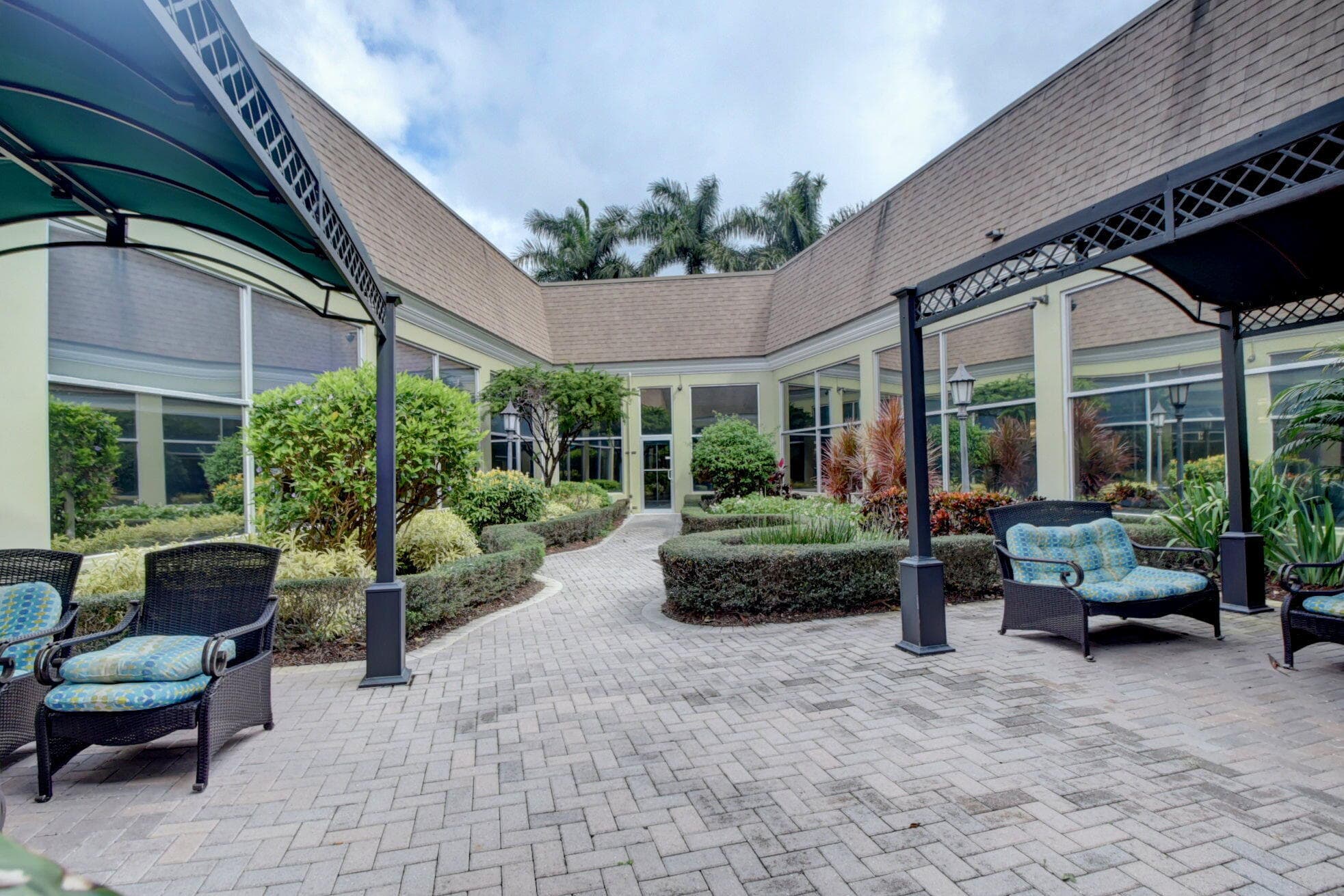 74 Burgundy B, Delray Beach, FL 33484 — photo 36 of 64