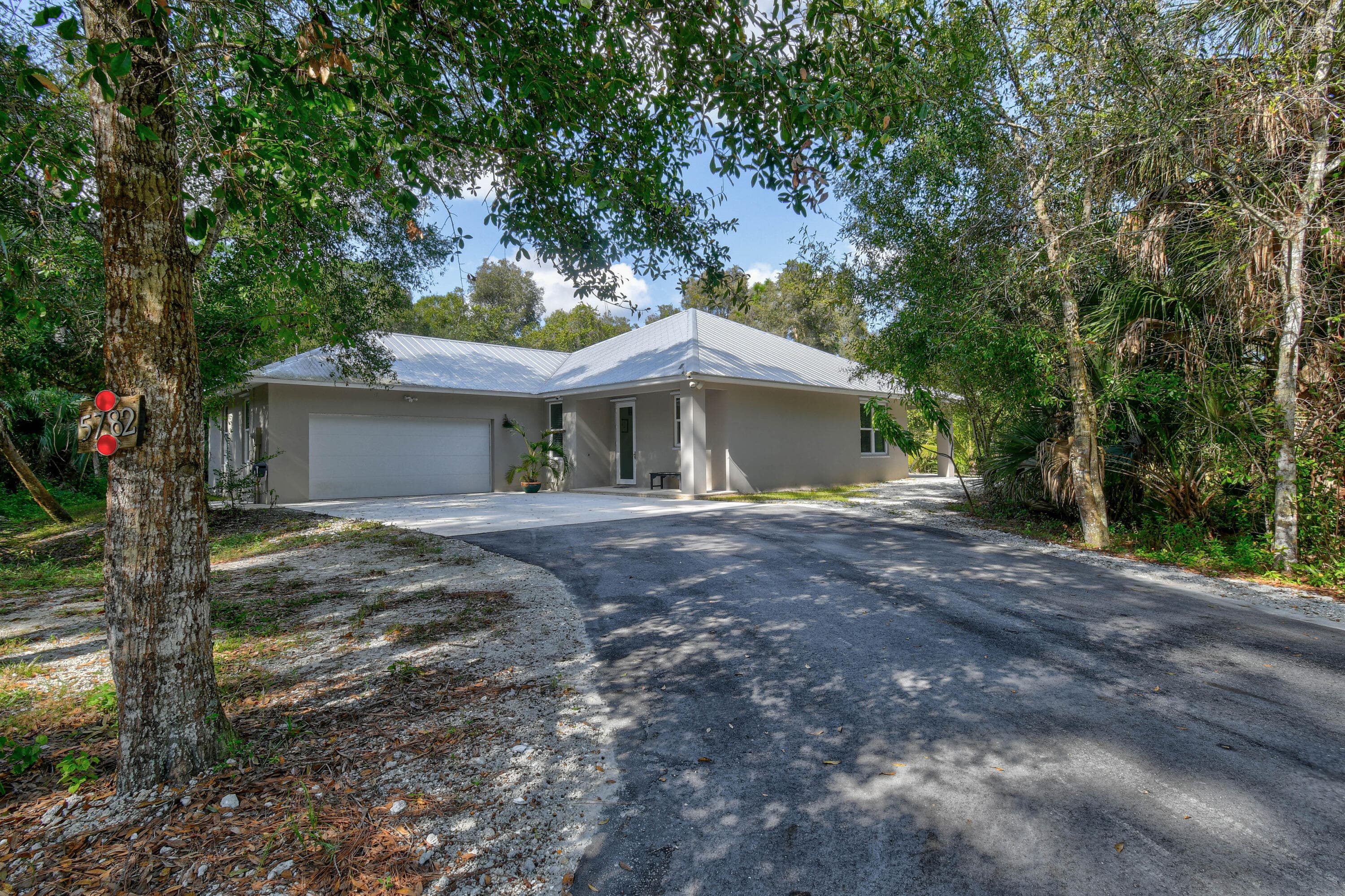 5782 Russakis Road, Fort Pierce, FL 34951 — photo 2 of 90