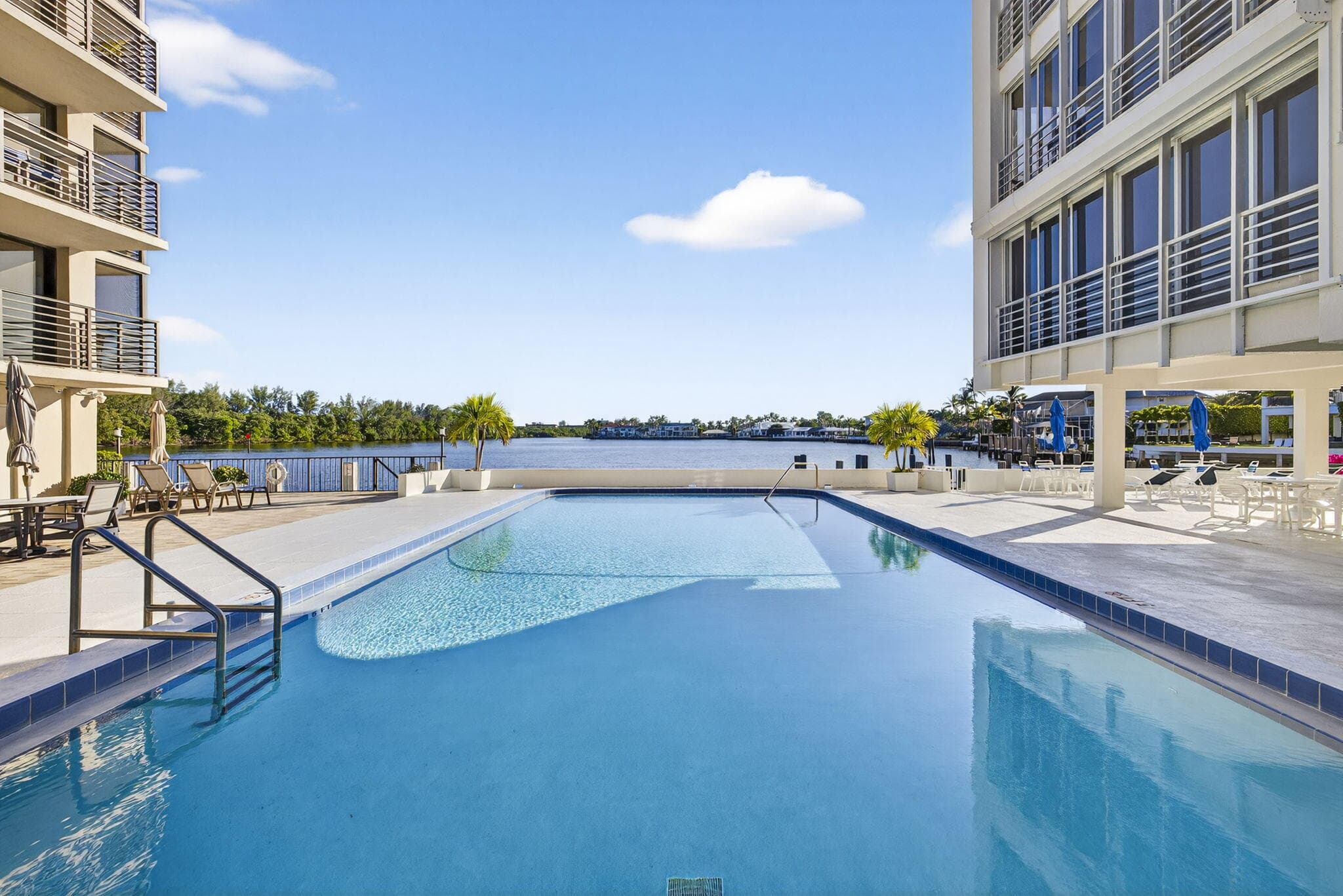 900 NE Spanish River Boulevard 2w, Boca Raton, FL 33431 — photo 27 of 43