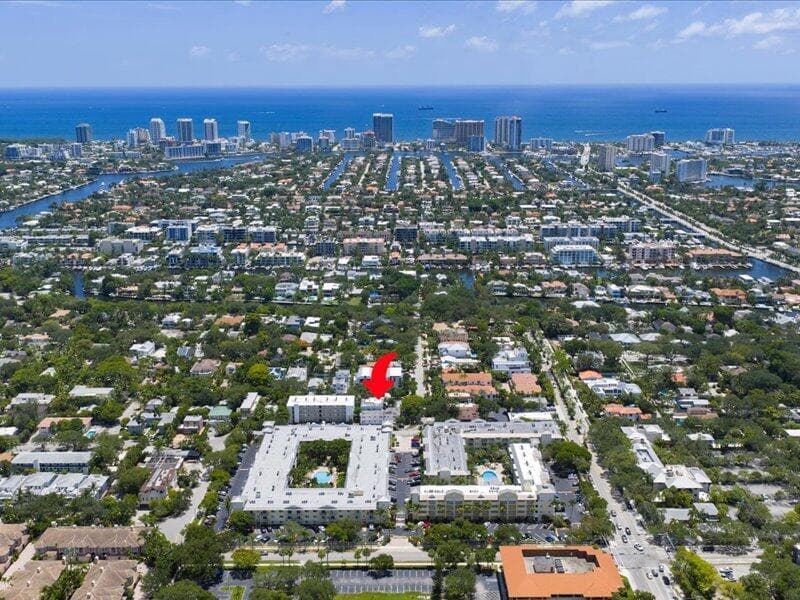 105 NE 16th Terrace, Fort Lauderdale, FL 33301 — photo 6 of 21