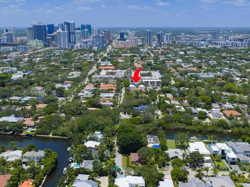 105 NE 16th Terrace, Fort Lauderdale, FL 33301 — photo 7 of 21
