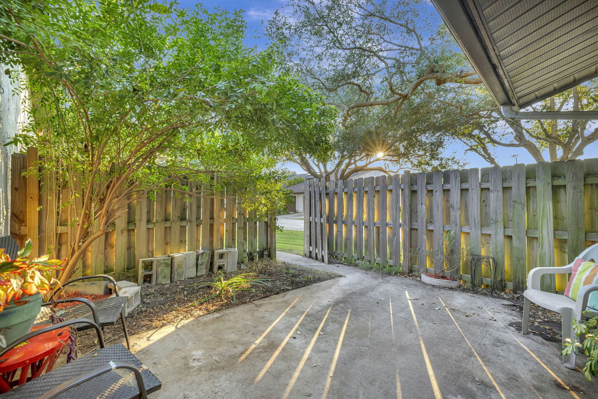 2080 Colonial Road 1, Fort Pierce, FL 34950 — photo 7 of 20