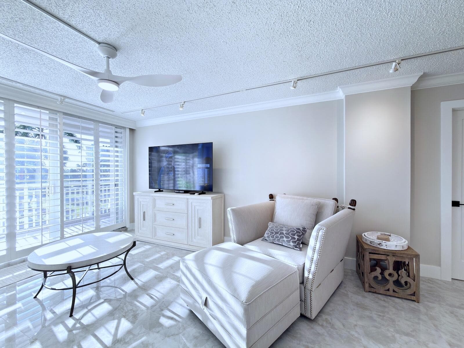 3546 S Ocean Boulevard 316, South Palm Beach, FL 33480 — photo 9 of 66