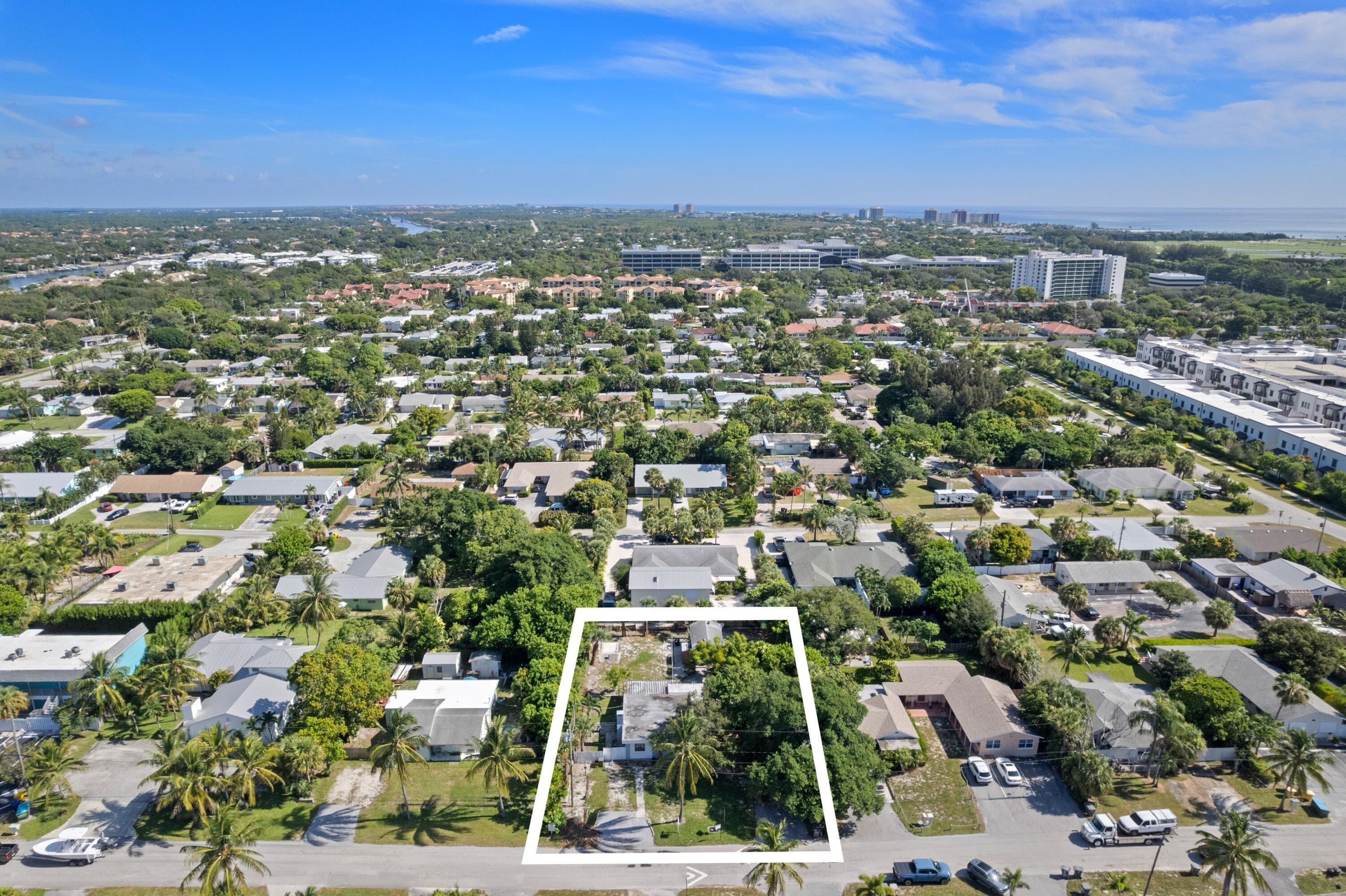 1831 Juno Road, North Palm Beach, FL 33408 — photo 9 of 37