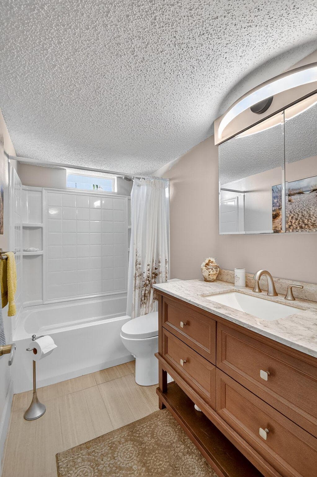 2400 NE 1st Lane 102, Boynton Beach, FL 33435 — photo 27 of 44