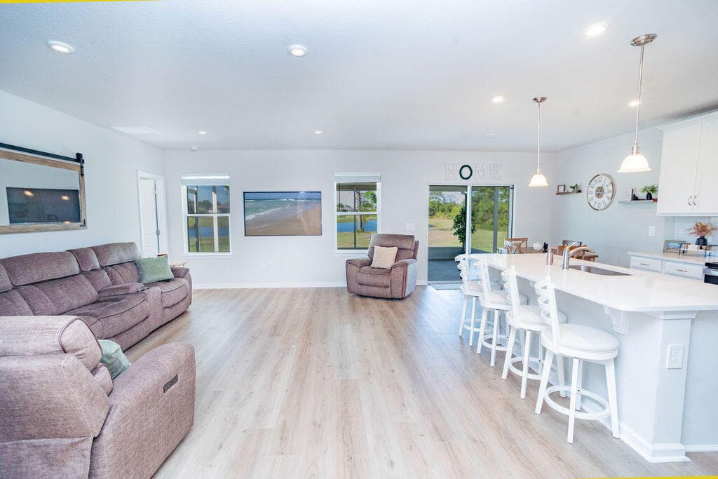4198 Keeson Circle, Vero Beach, FL 32967 — photo 11 of 59