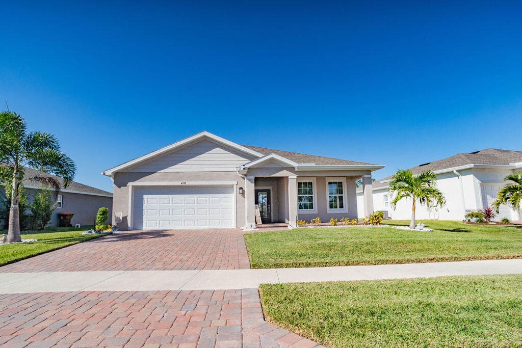4198 Keeson Circle, Vero Beach, FL 32967 — photo 4 of 59