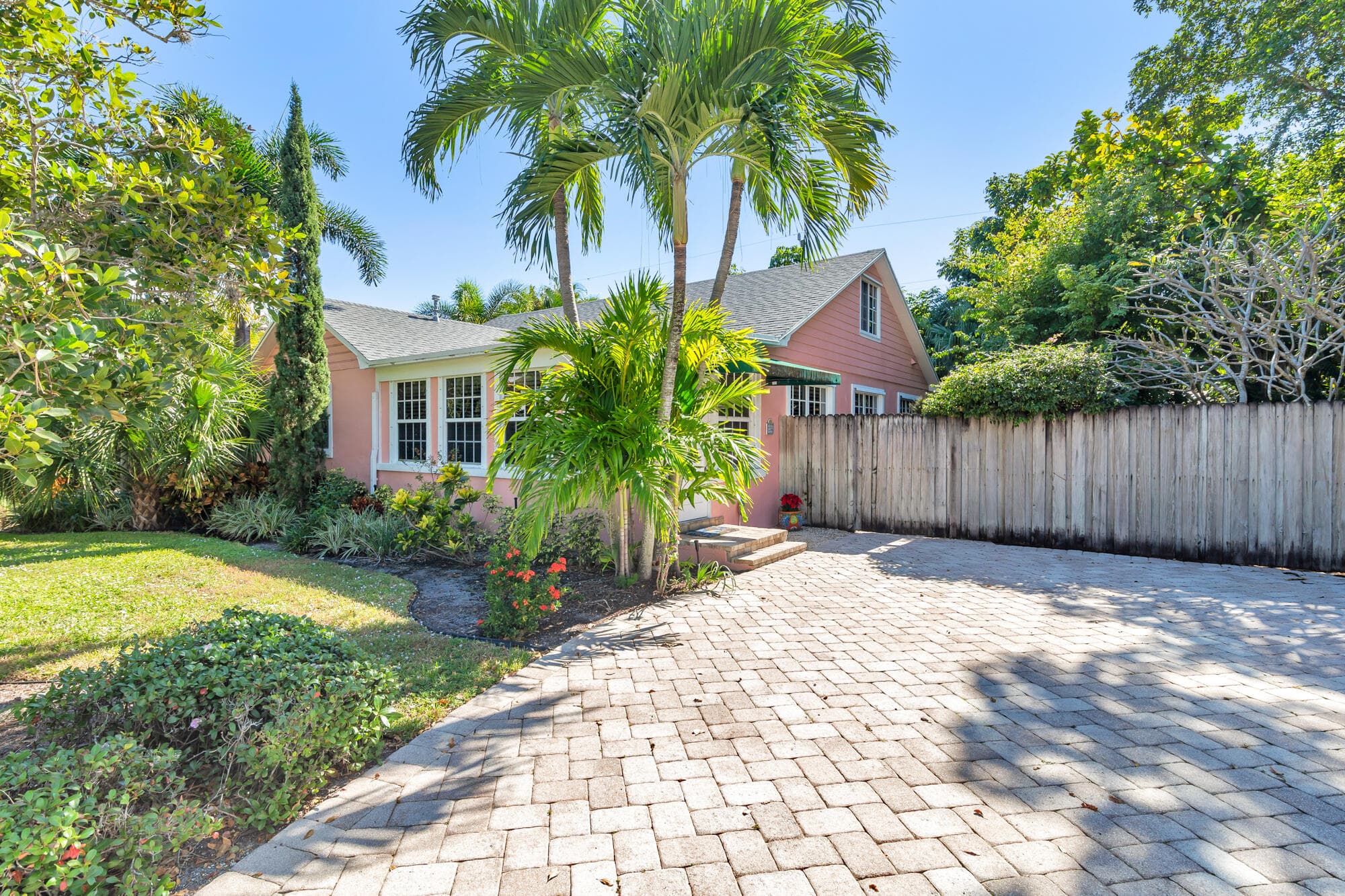 236 Avila Road, West Palm Beach, FL 33405 — photo 5 of 23