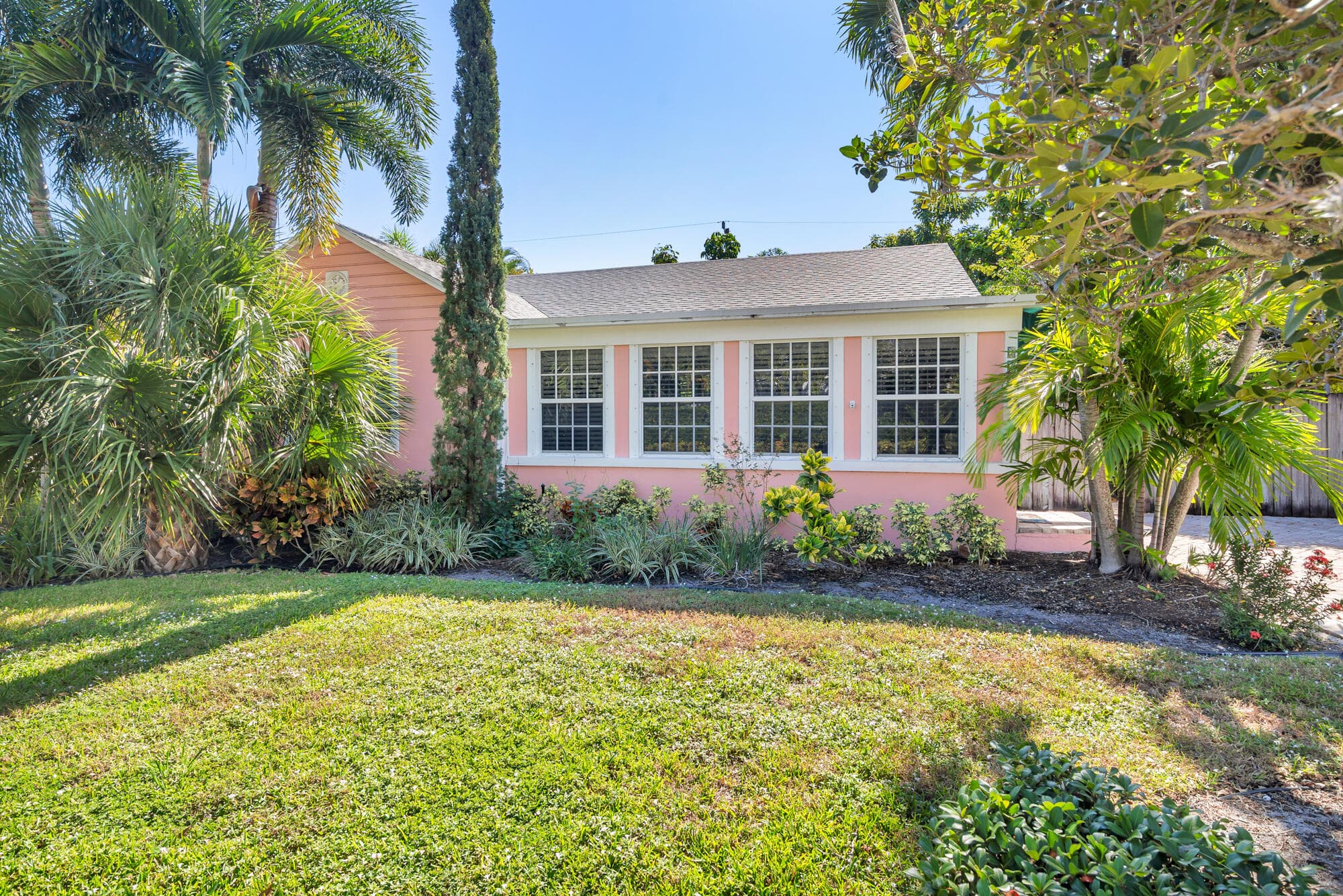 236 Avila Road, West Palm Beach, FL 33405 — photo 4 of 17
