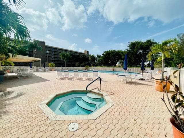 4570 NW 18th Avenue 609, Deerfield Beach, FL 33064 — photo 38 of 63