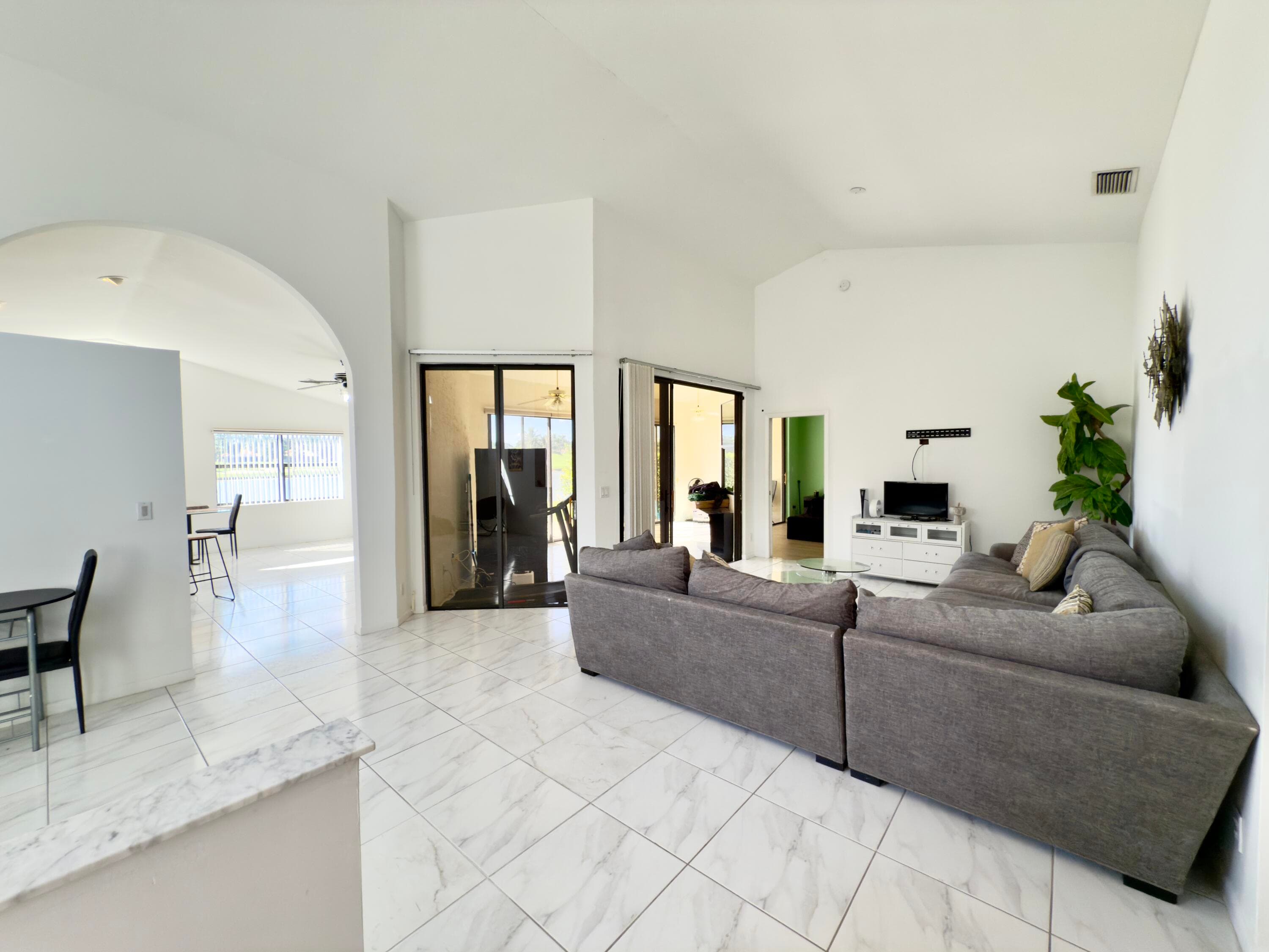 8491 Heather Place, Boynton Beach, FL 33472 — photo 6 of 50