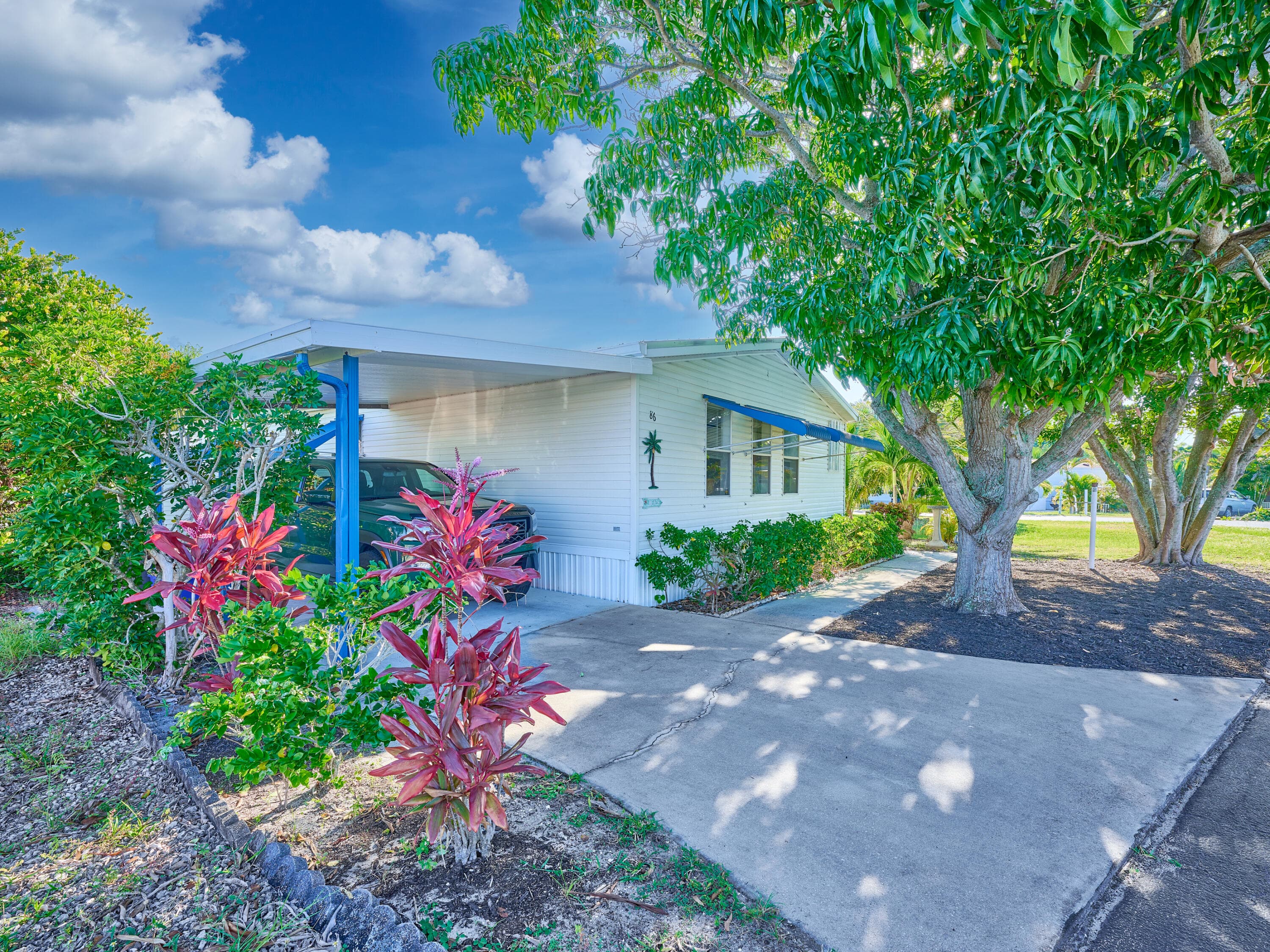 11055 SE Federal Highway 86, Hobe Sound, FL 33455 — photo 3 of 46