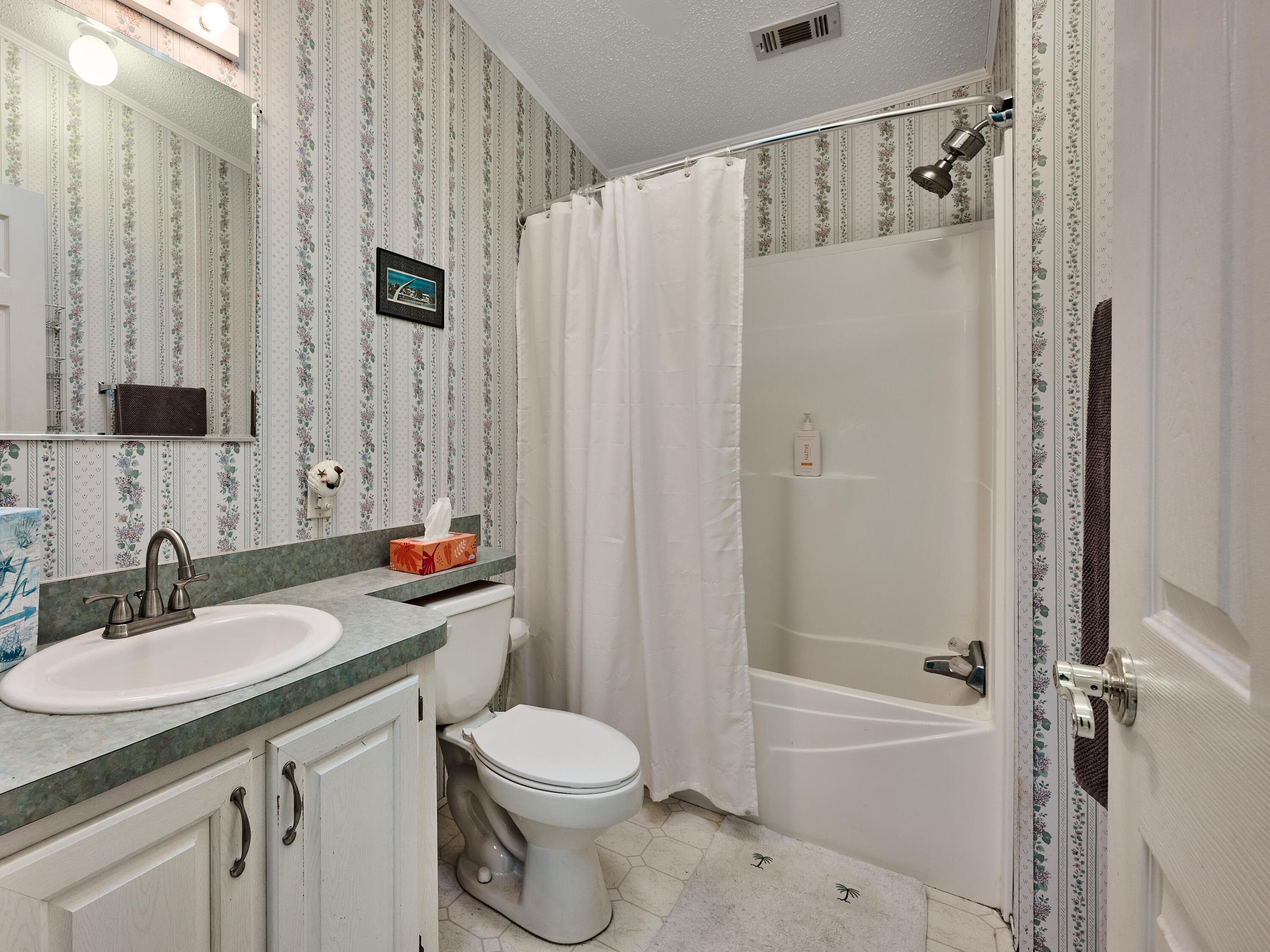 11055 SE Federal Highway 86, Hobe Sound, FL 33455 — photo 32 of 46