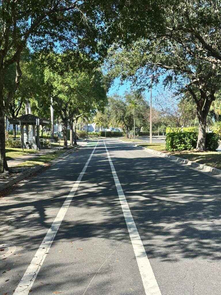 637 Executive Center Drive N 203, West Palm Beach, FL 33401 — photo 13 of 38