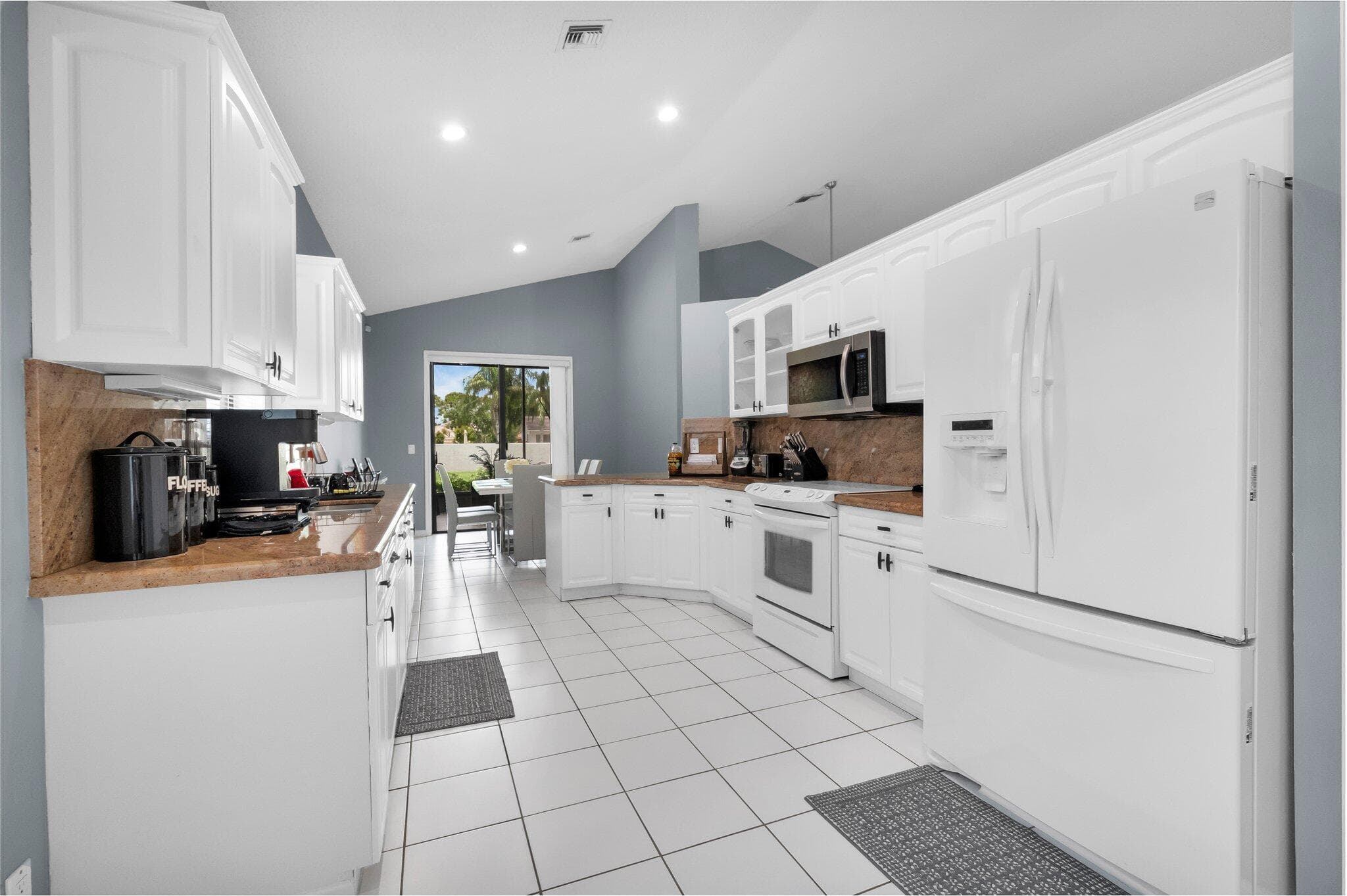 10393 Lexington Circle S, Boynton Beach, FL 33436 — photo 25 of 52