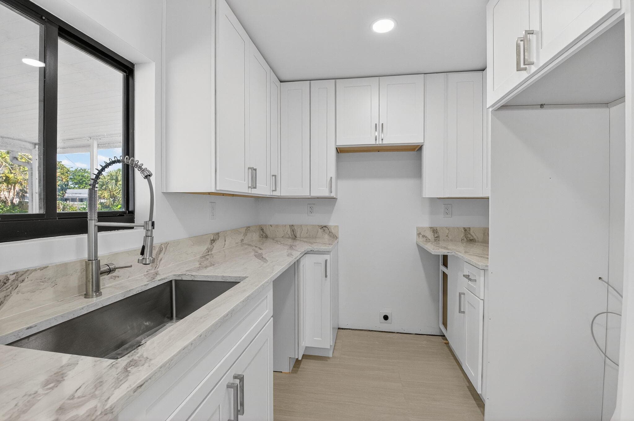 122 SW 9th Avenue, Delray Beach, FL 33444 — photo 15 of 32