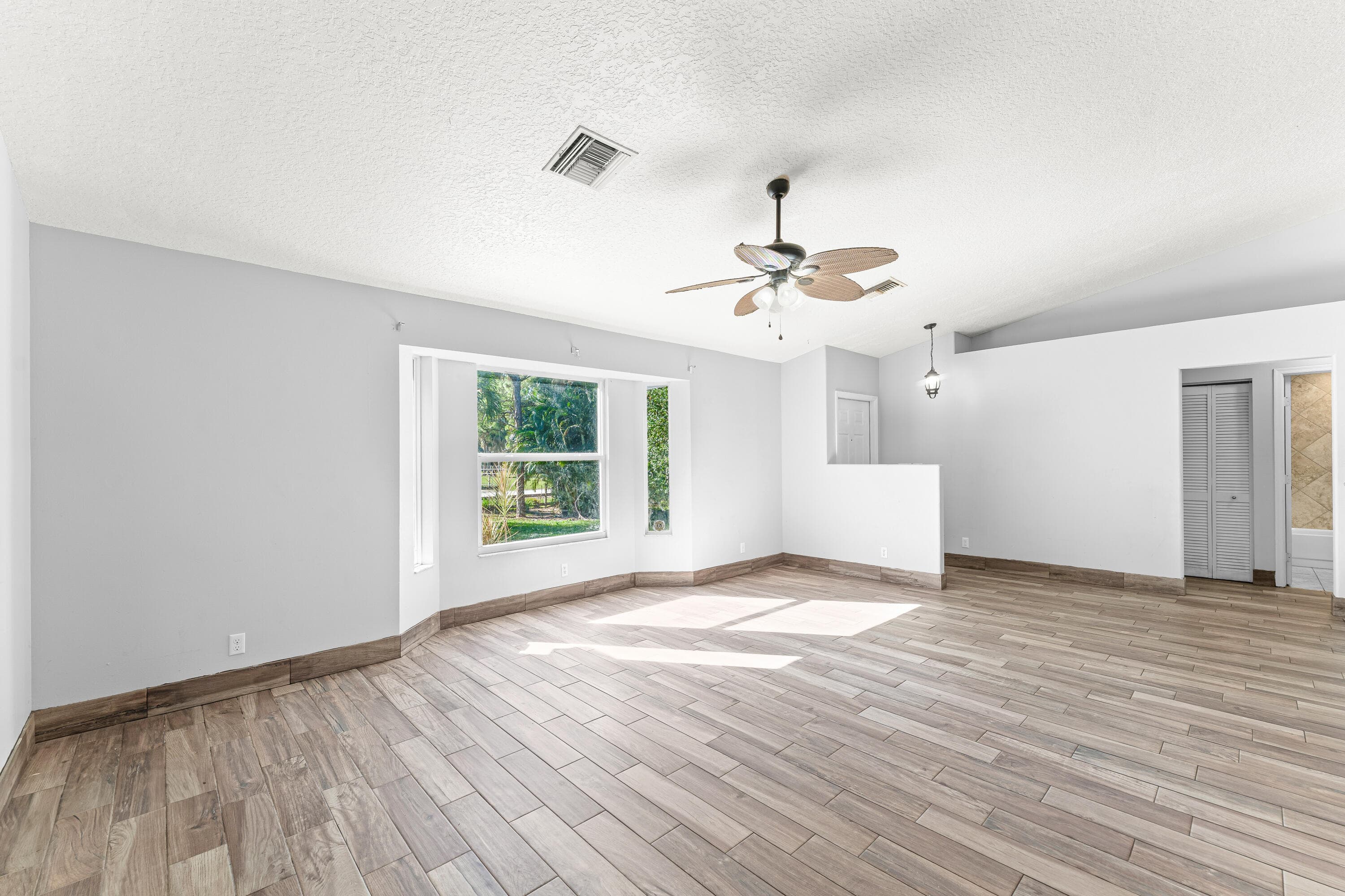13587 76th Road N, The Acreage, FL 33412 — photo 5 of 43