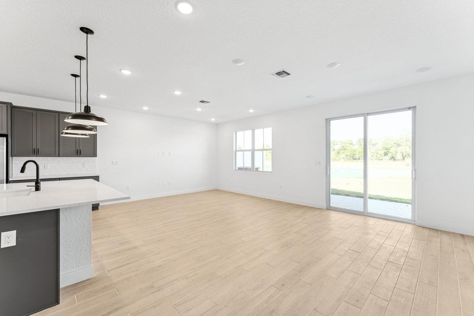 172 SE Birch Terrace 206, Stuart, FL 34997 — photo 13 of 38