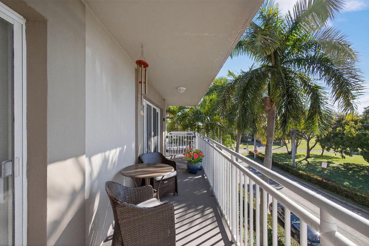 129 S Golfview Road 7, Lake Worth Beach, FL 33460 — photo 47 of 79