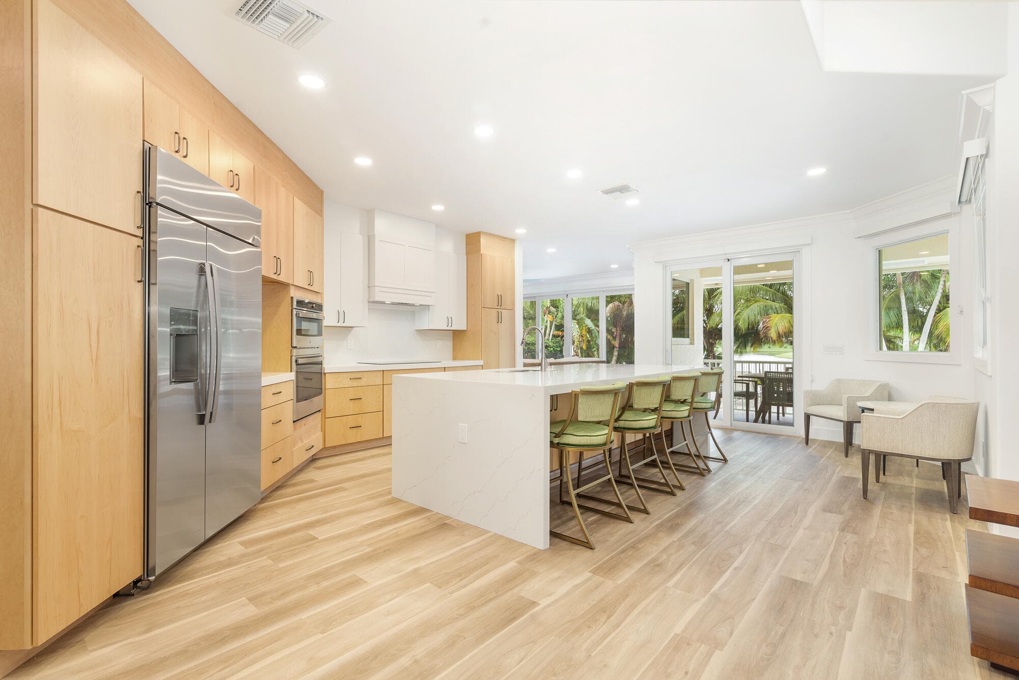 3317 Embassy Drive, West Palm Beach, FL 33401 — photo 7 of 42