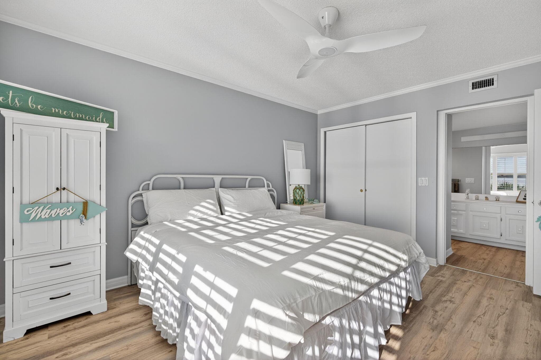 390 NE Edgewater Drive 403, Stuart, FL 34996 — photo 16 of 46