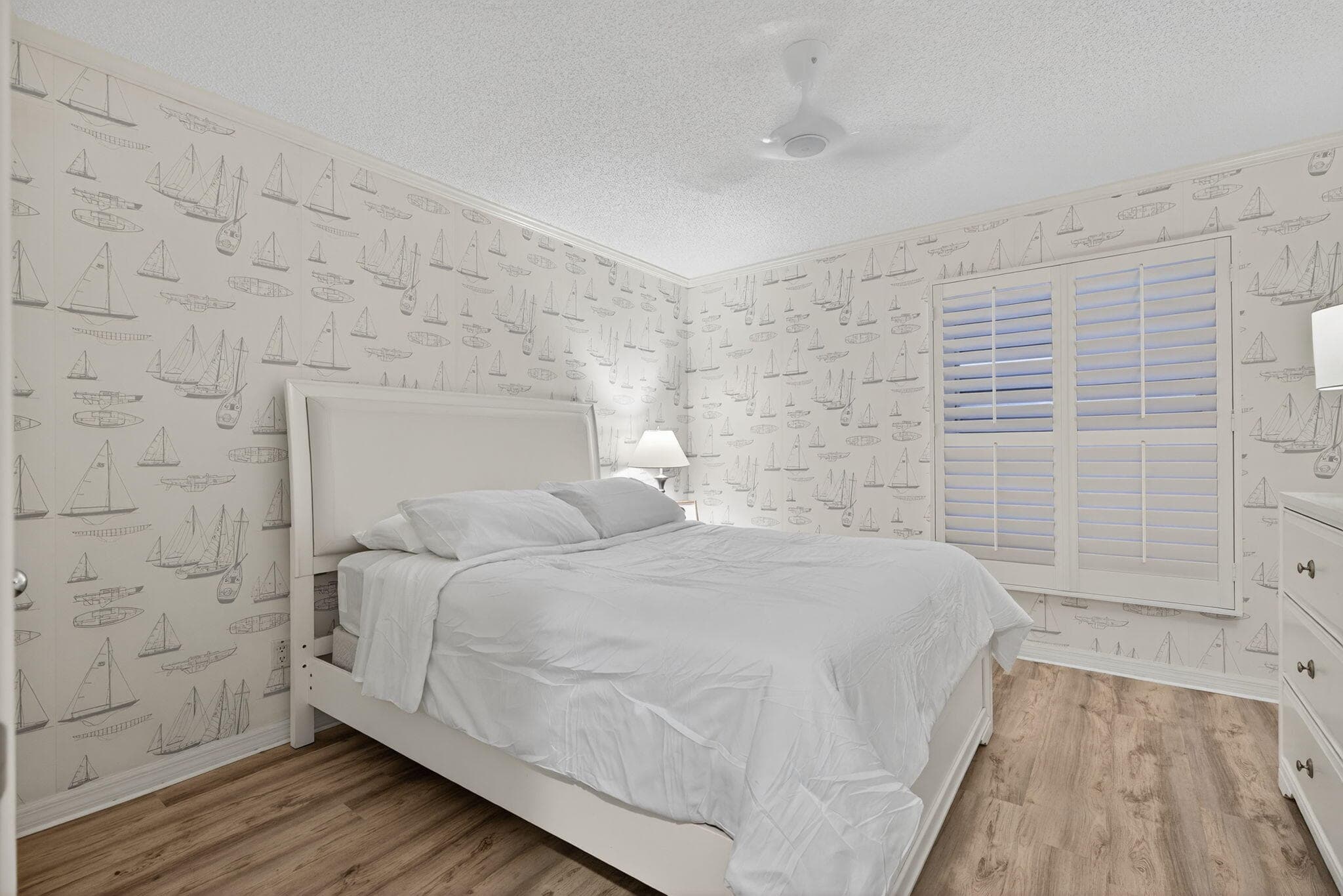 390 NE Edgewater Drive 403, Stuart, FL 34996 — photo 18 of 46