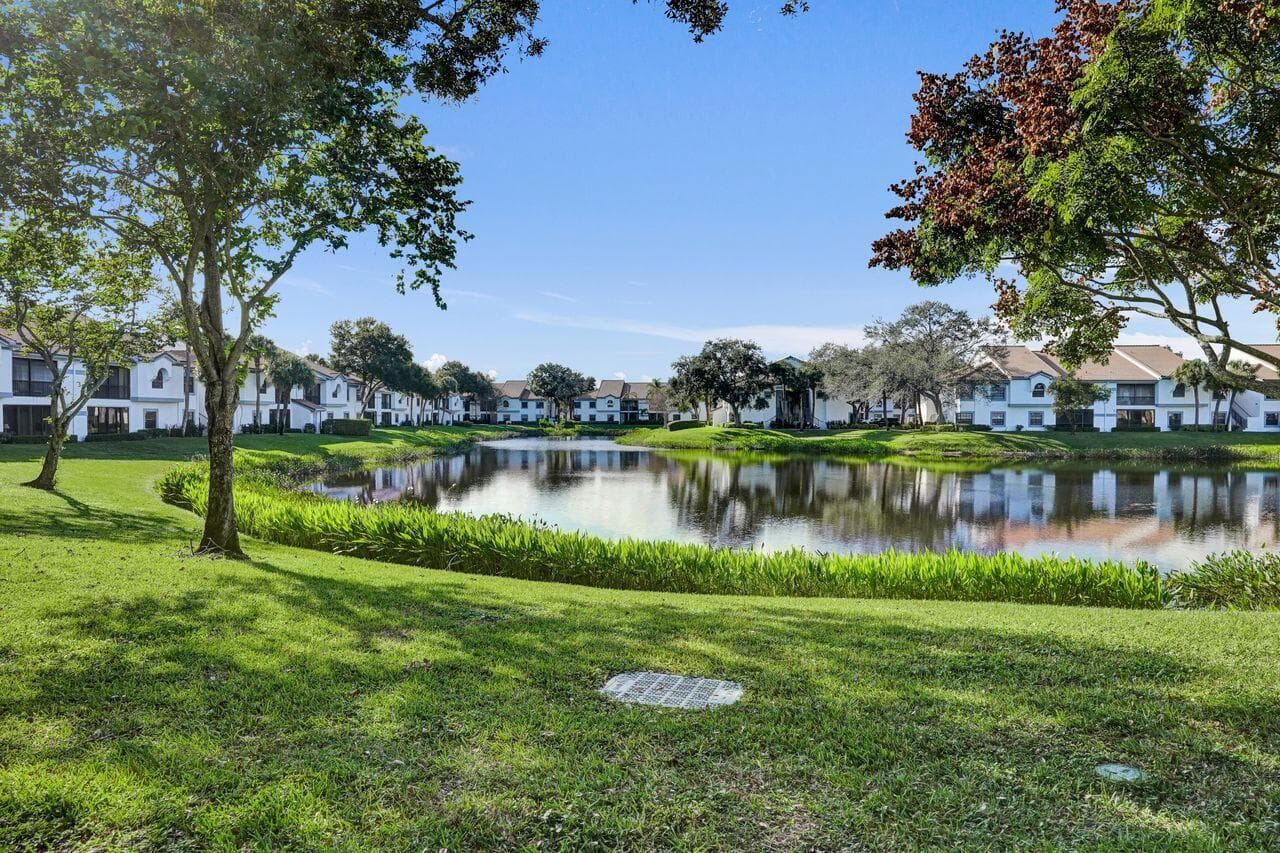 5415 Verona Drive I, Boynton Beach, FL 33437 — photo 3 of 48