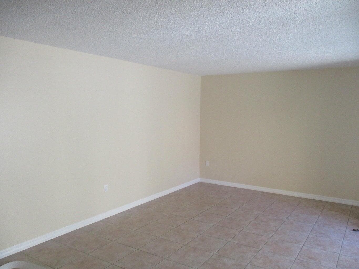 825 Center Street 3c, Jupiter, FL 33458 — photo 3 of 10