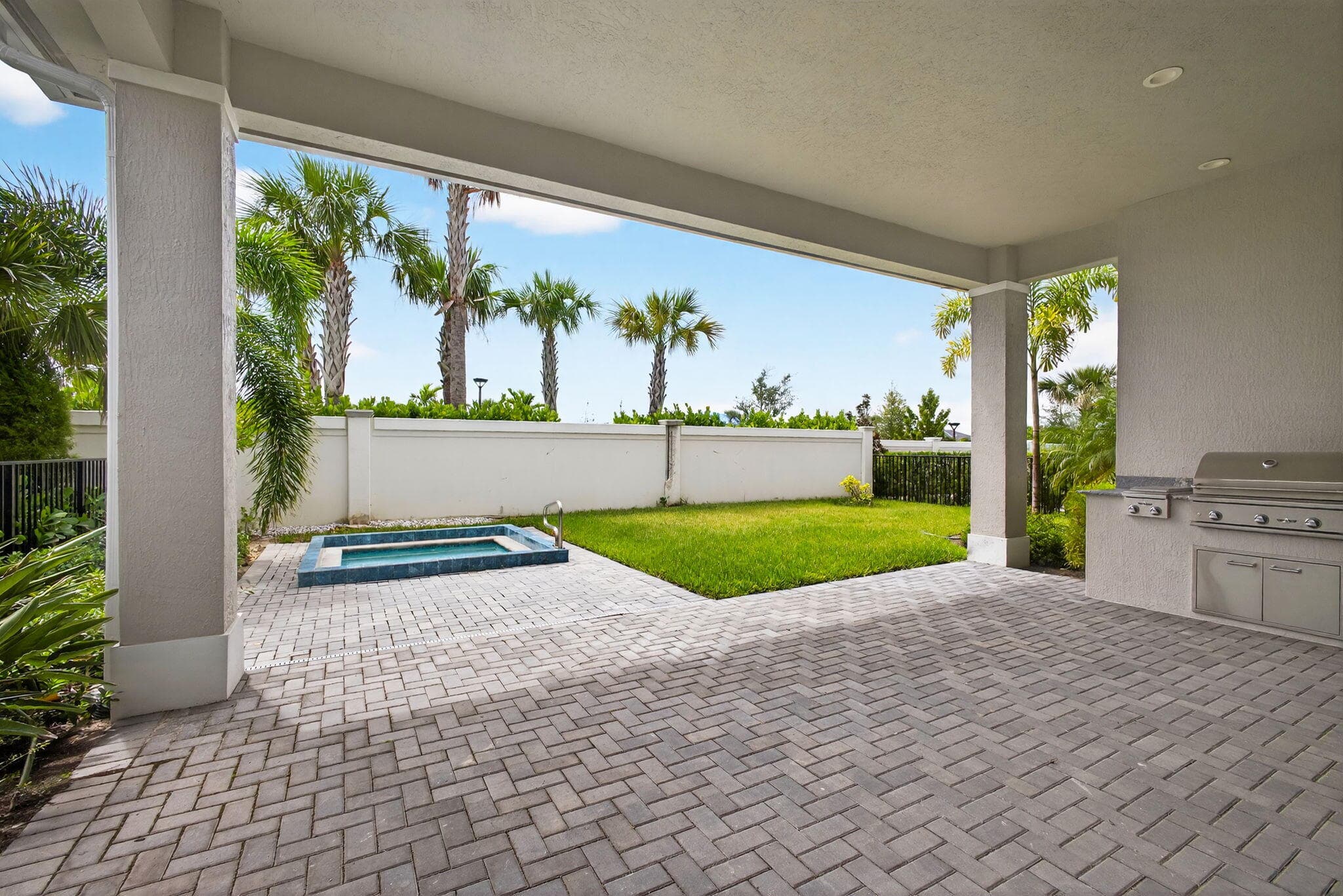 9901 Regency Way, Palm Beach Gardens, FL 33412 — photo 36 of 96