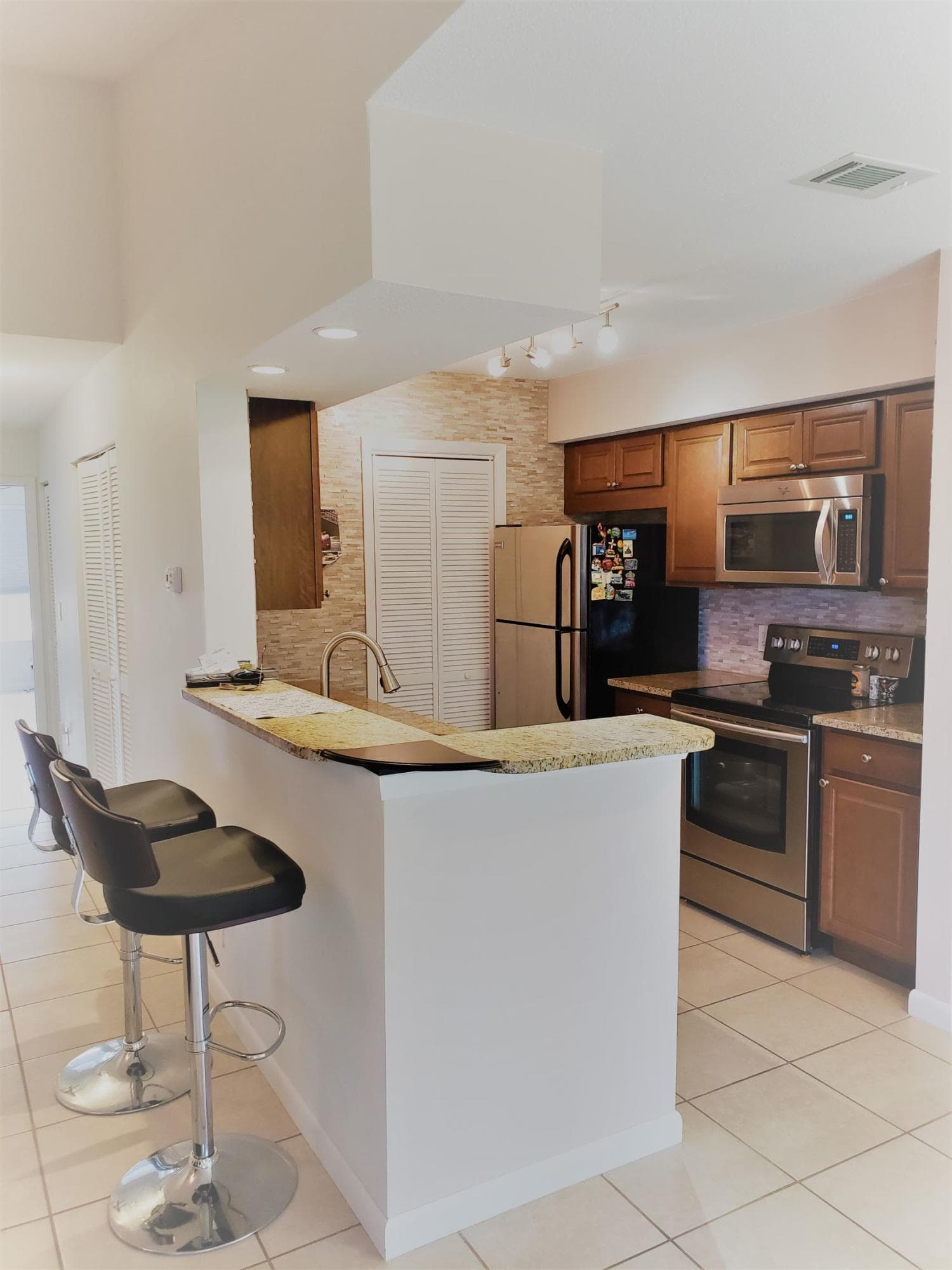 815 Boynton Beach Boulevard 15-204, Boynton Beach, FL 33426 — photo 1 of 11