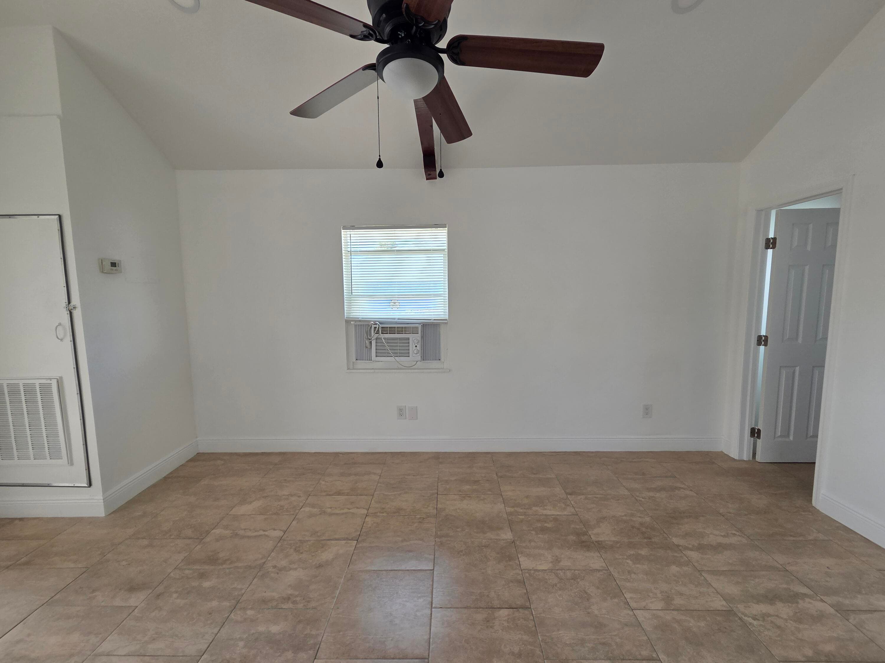 908 W 5th Street, Riviera Beach, FL 33404 — photo 24 of 40