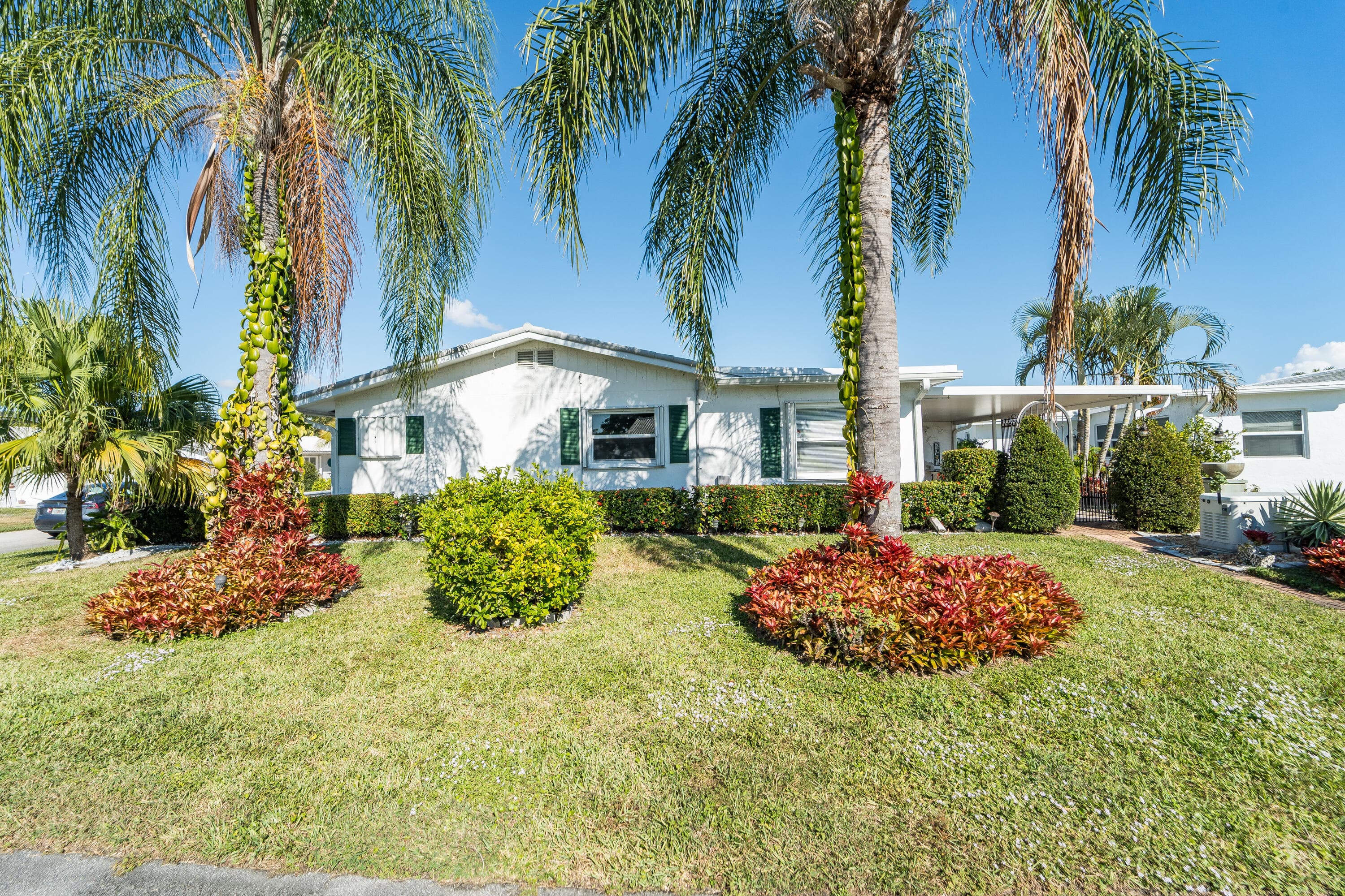 1708 SW 21st Street SW, Boynton Beach, FL 33426 — photo 3 of 38