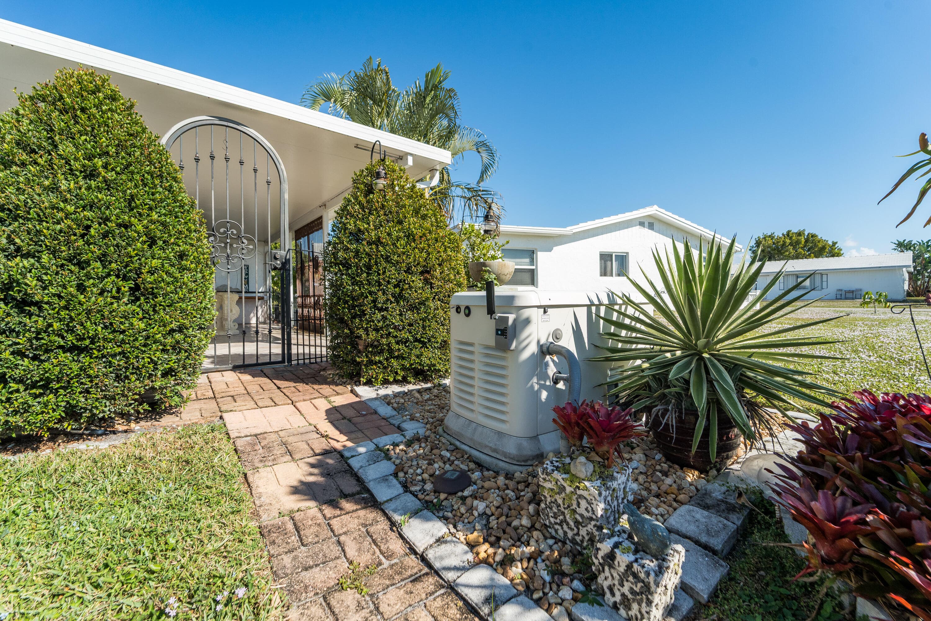 1708 SW 21st Street SW, Boynton Beach, FL 33426 — photo 6 of 38