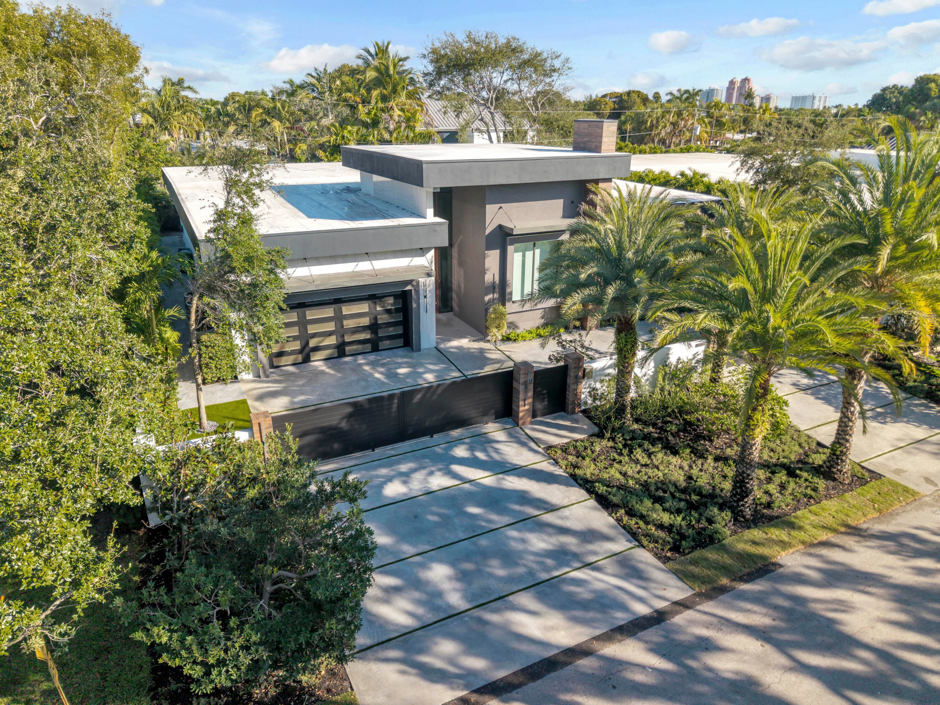 2401 NE 13th Street, Fort Lauderdale, FL 33304 — photo 2 of 74