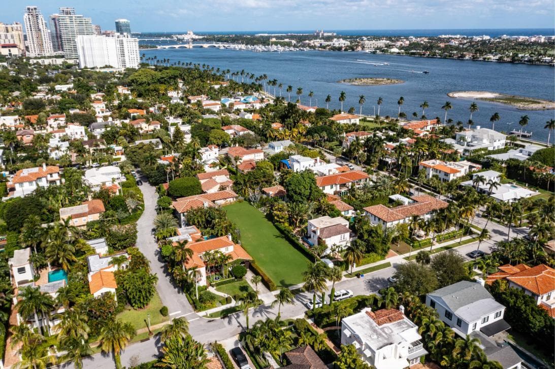 217 Sunset Road, West Palm Beach, FL 33401 — photo 14 of 16