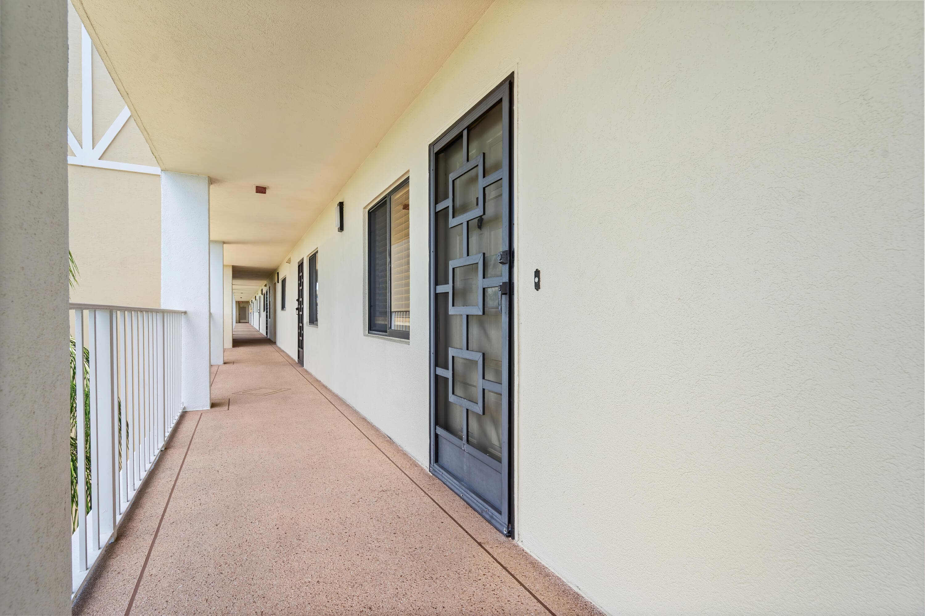 7290 Kinghurst Drive 607, Delray Beach, FL 33446 — photo 5 of 36